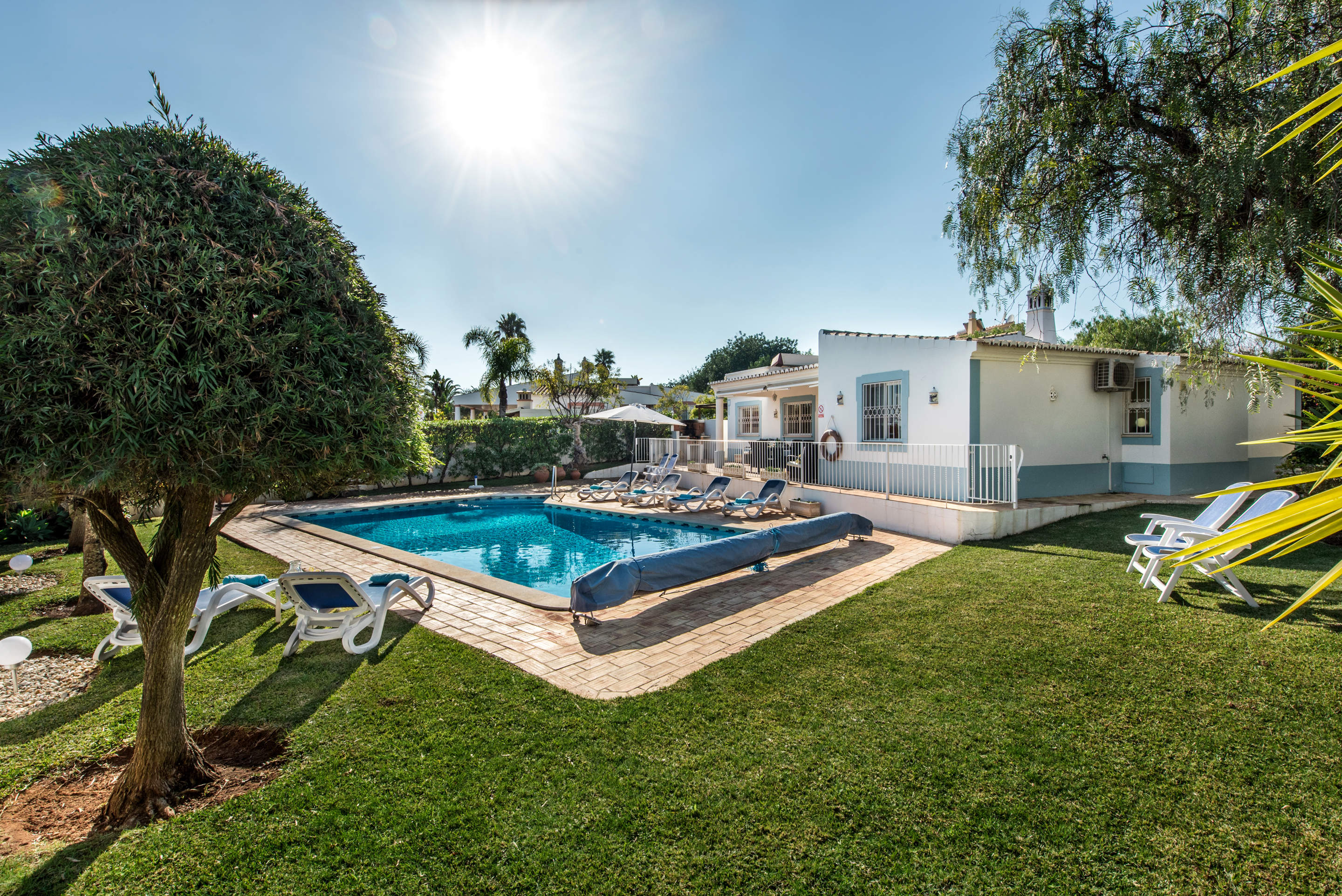 Villa Amora, 3 bedroom villa in Gale, Vale da Parra and Guia, Algarve