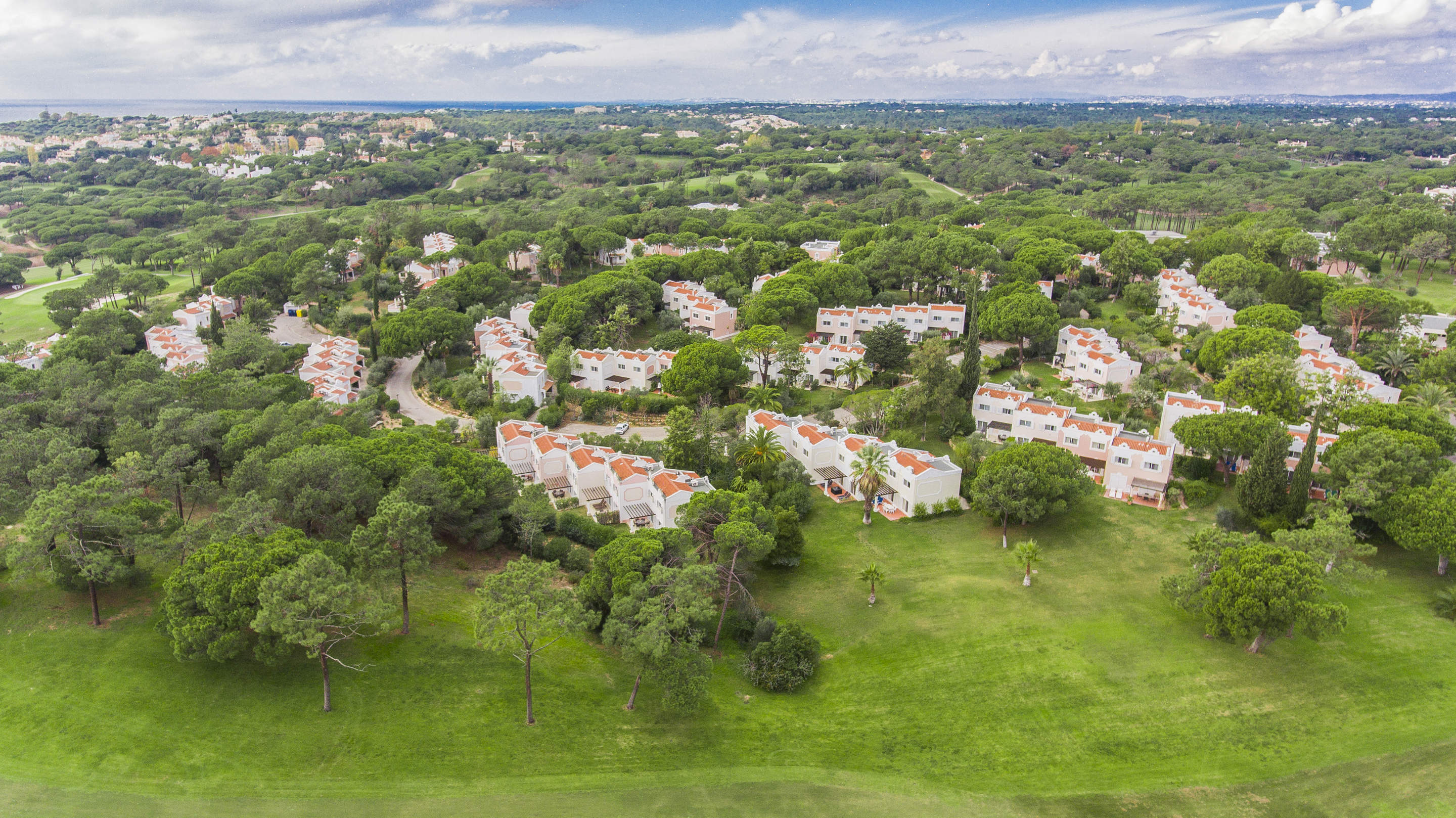 Superior Private Villa 068 at Vilar do Golf, 4 Pax, 2 bedroom villa in Vilar do Golf, Algarve