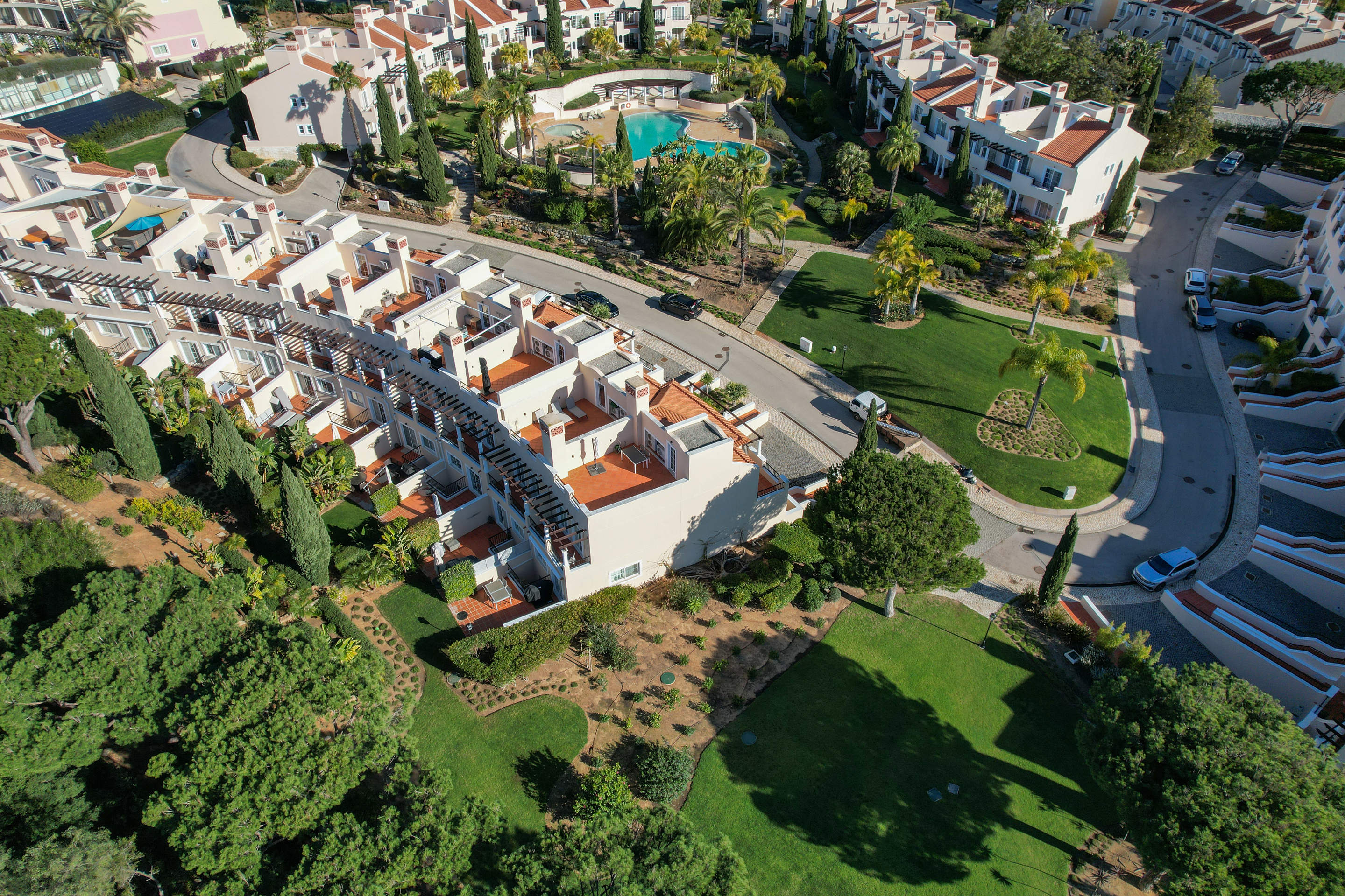 The Lemon Tree at Palmyra, 4 bedroom villa in Vila Sol, Algarve