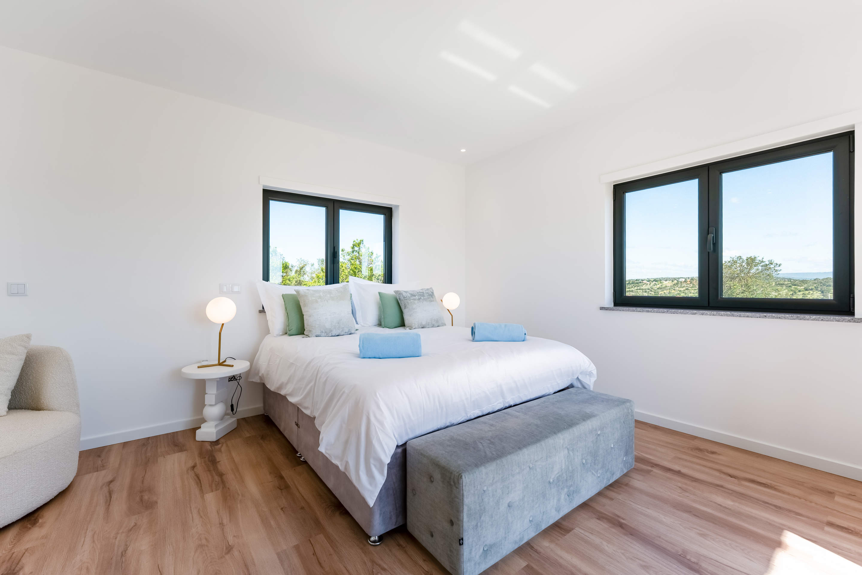 Villa Essence, 3 bedroom villa in Malhao, Paderne, Algarve
