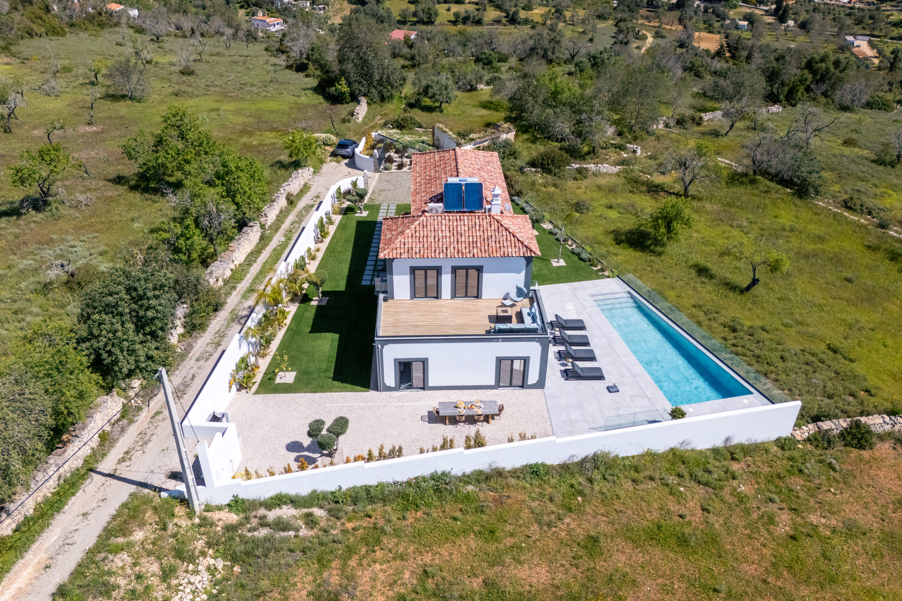 Villa Essence, 3 bedroom villa in Malhao, Paderne, Algarve