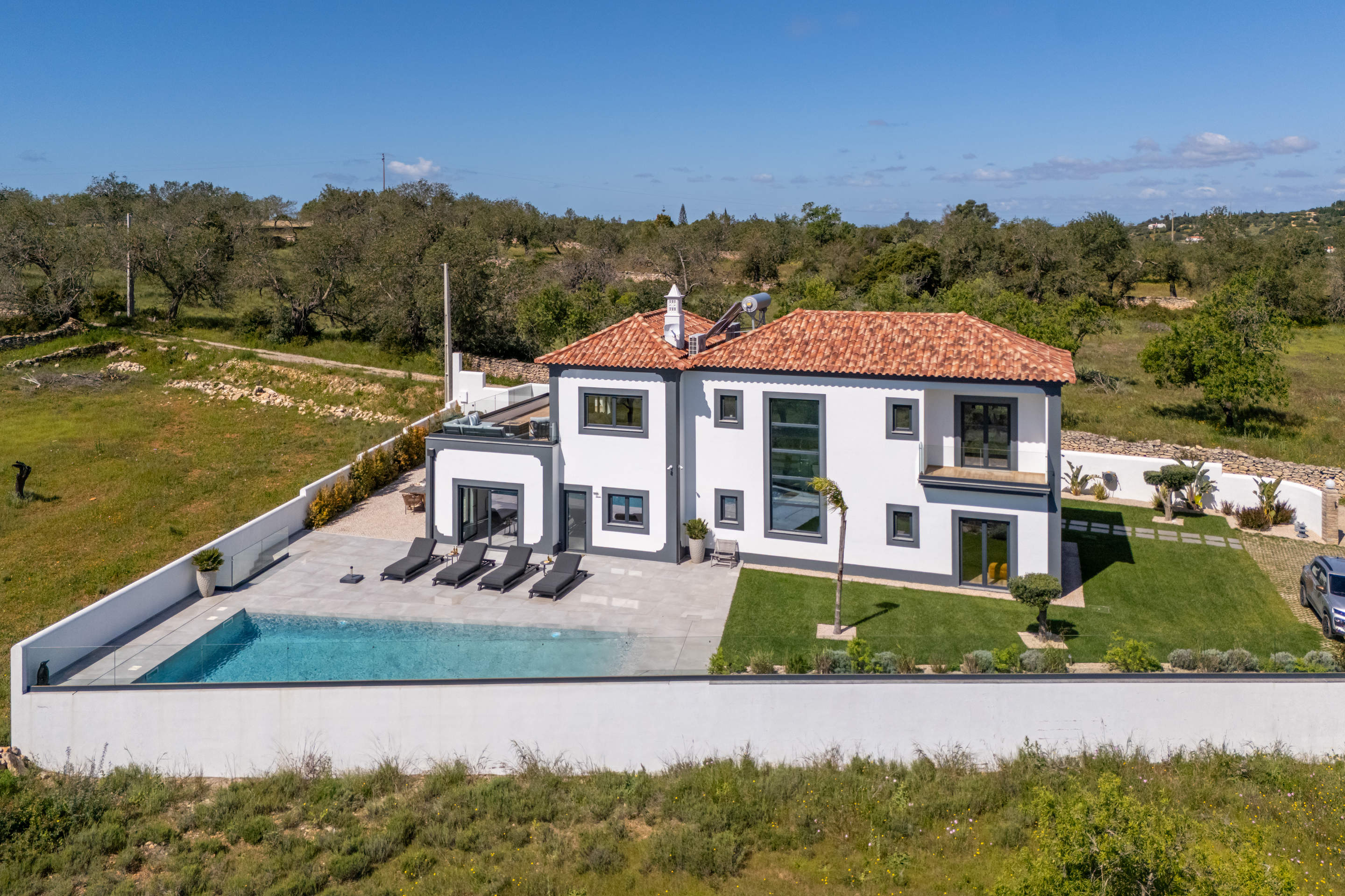 Villa Essence, 3 bedroom villa in Malhao, Paderne, Algarve