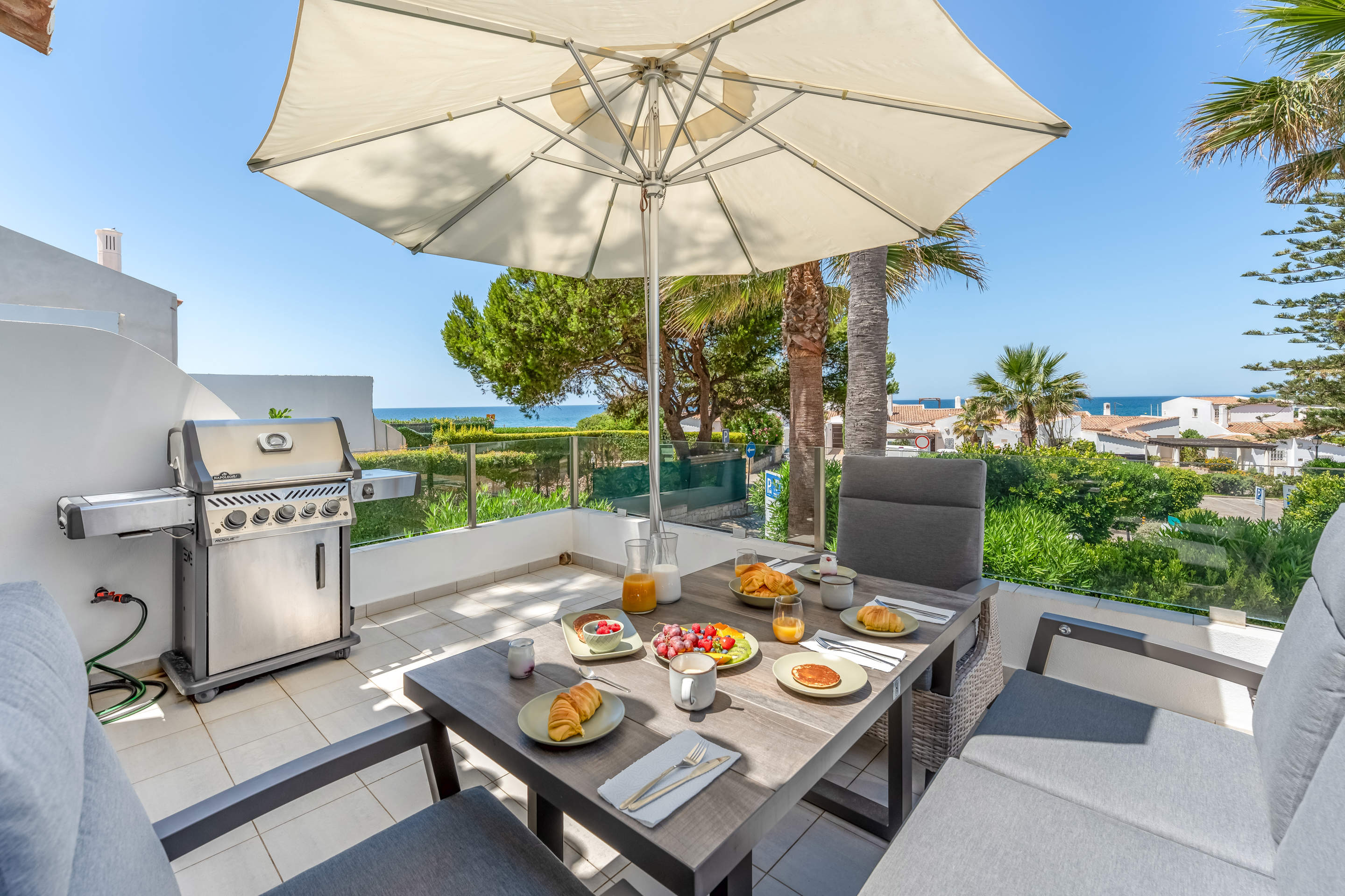 Townhouse Aurora, 3 bedroom villa in Vale do Lobo, Algarve