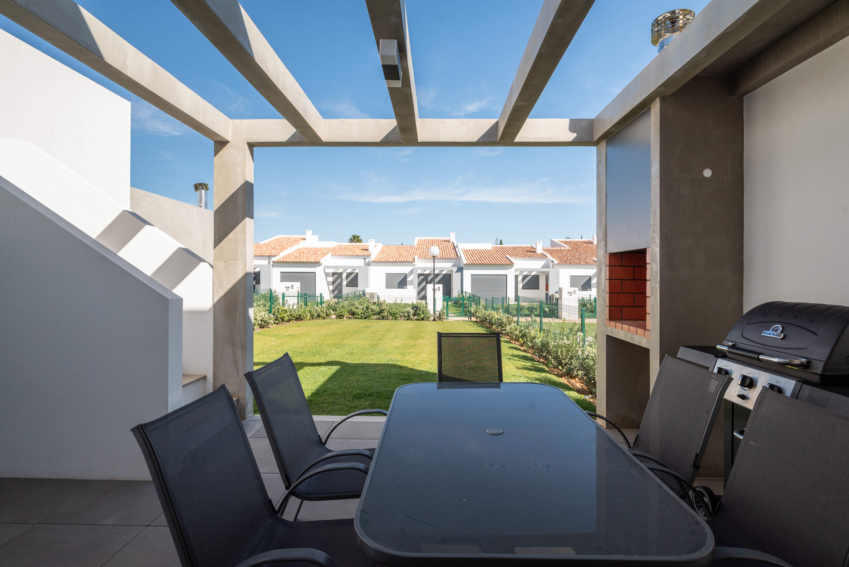 Villa Soligolf Five - Six Persons Rate, 2 bedroom villa in Vilamoura Area, Algarve