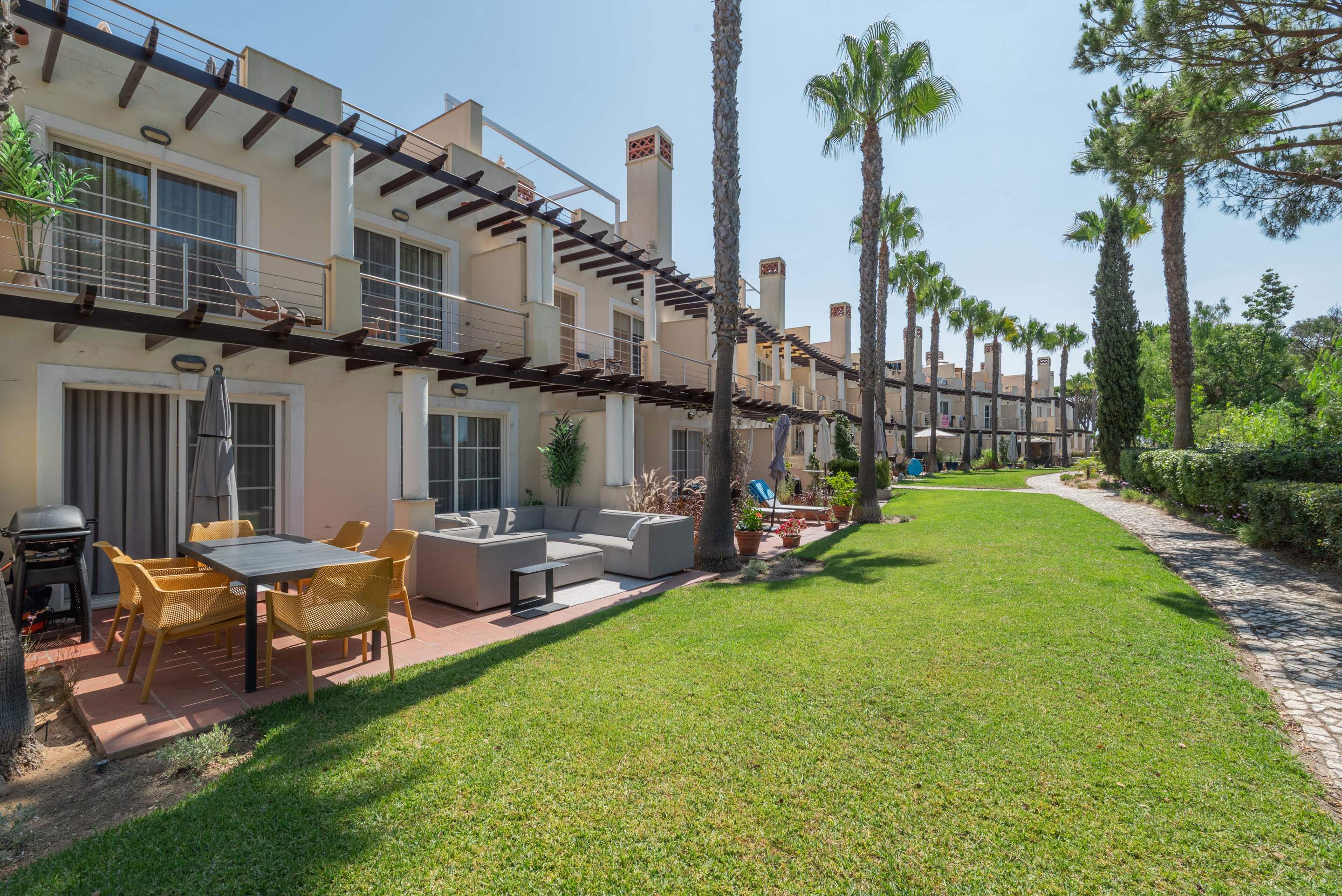 Casa Fairways at Palmyra, 4 bedroom villa in Vila Sol, Algarve