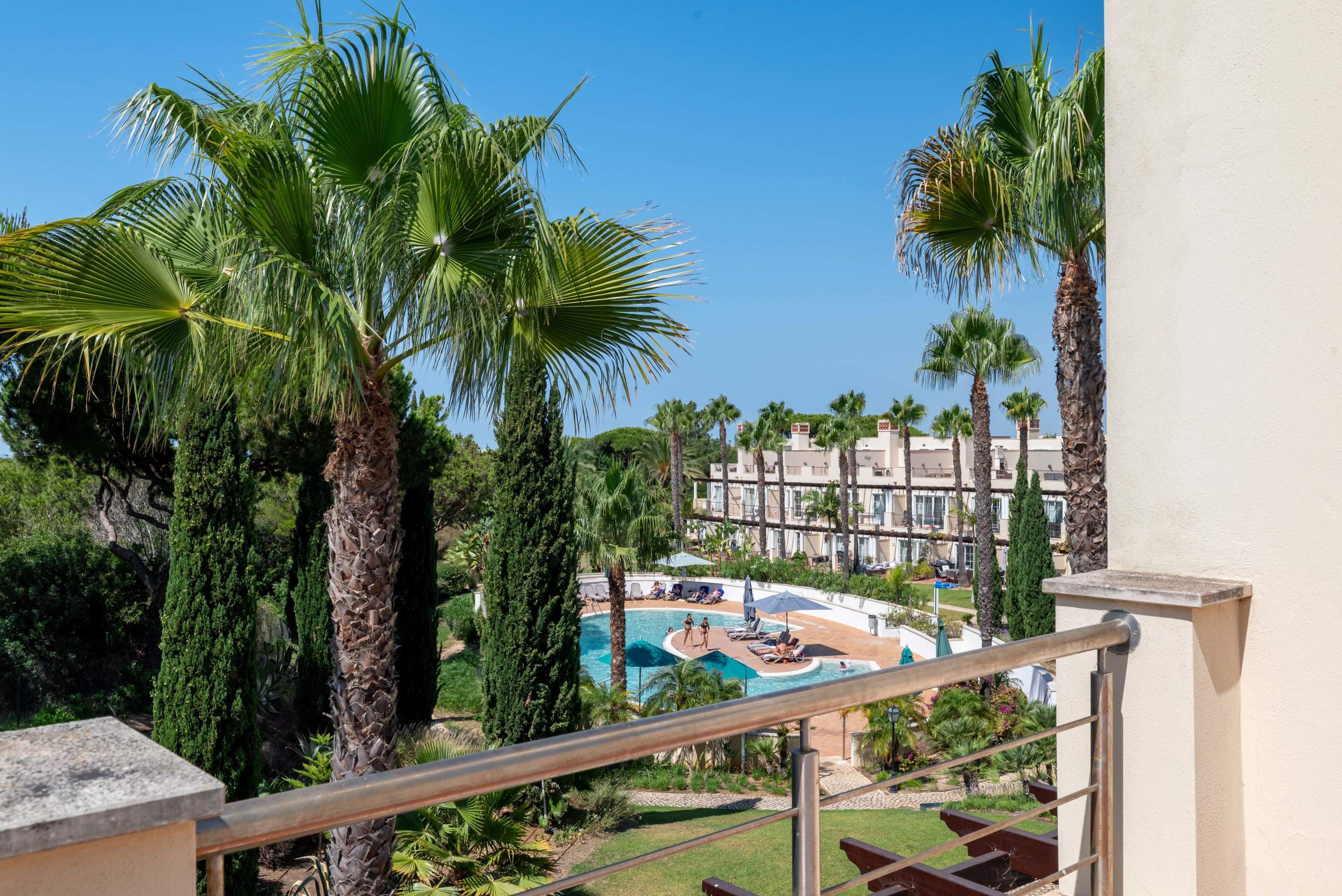 Casa Fairways at Palmyra, 4 bedroom villa in Vila Sol, Algarve