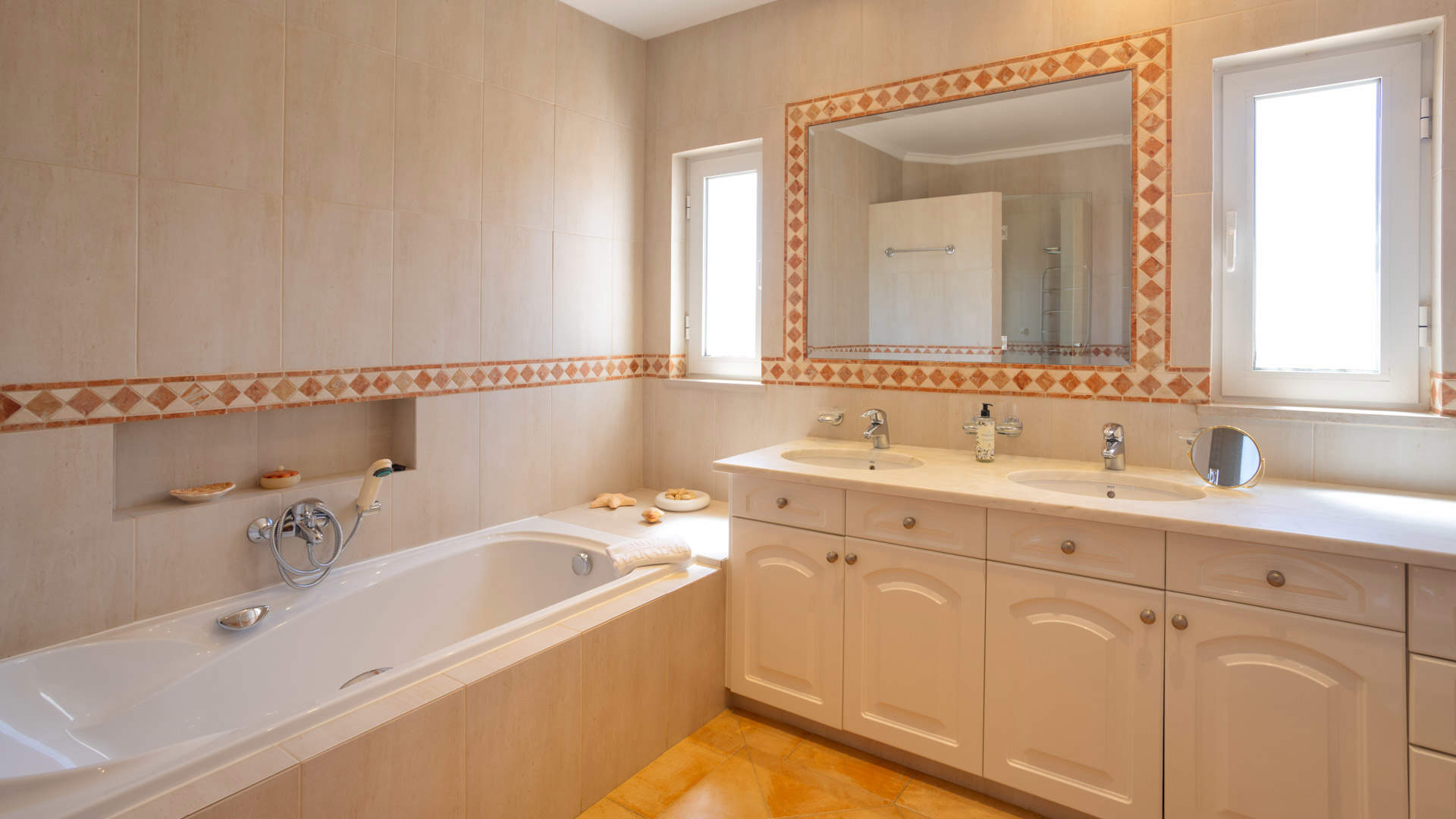 Villa Callista, 4 bedroom villa in Vale do Lobo, Algarve