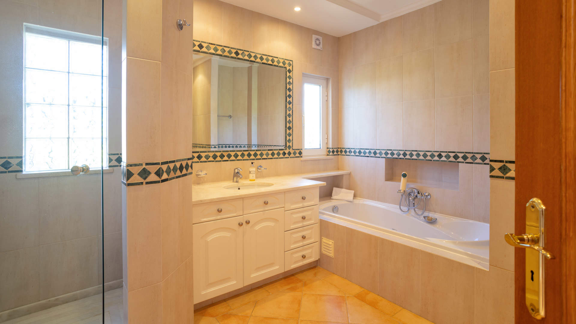 Villa Callista, 4 bedroom villa in Vale do Lobo, Algarve