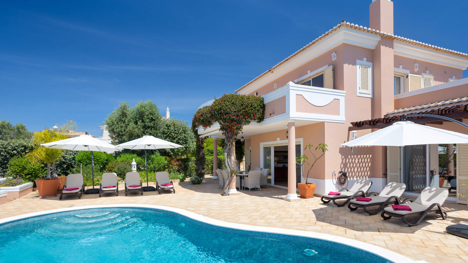 Villa Callista, 4 bedroom villa in Vale do Lobo, Algarve