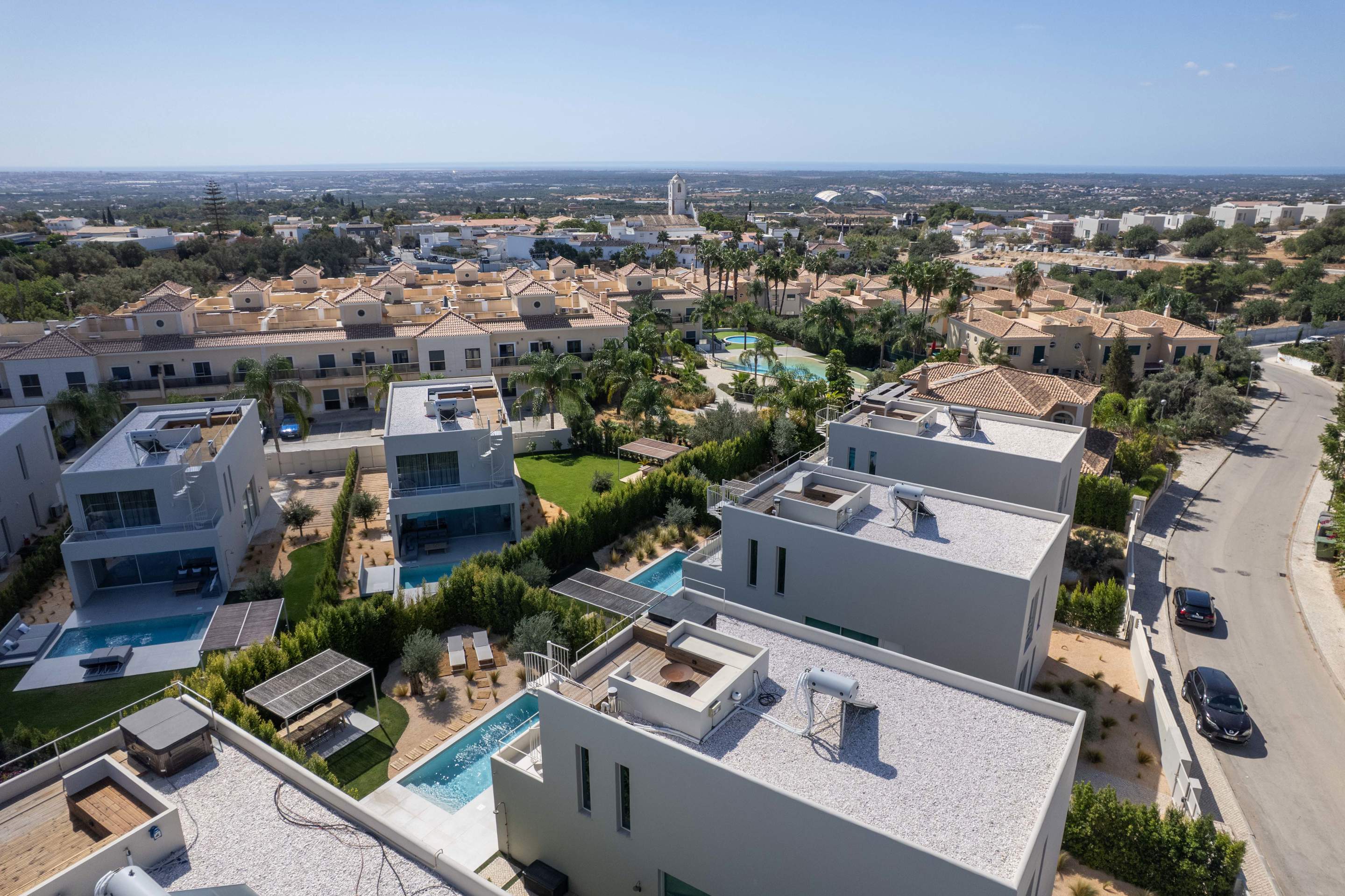 Villa Karrie, 3 bedroom villa in Santa Barbara de Nexe, Algarve