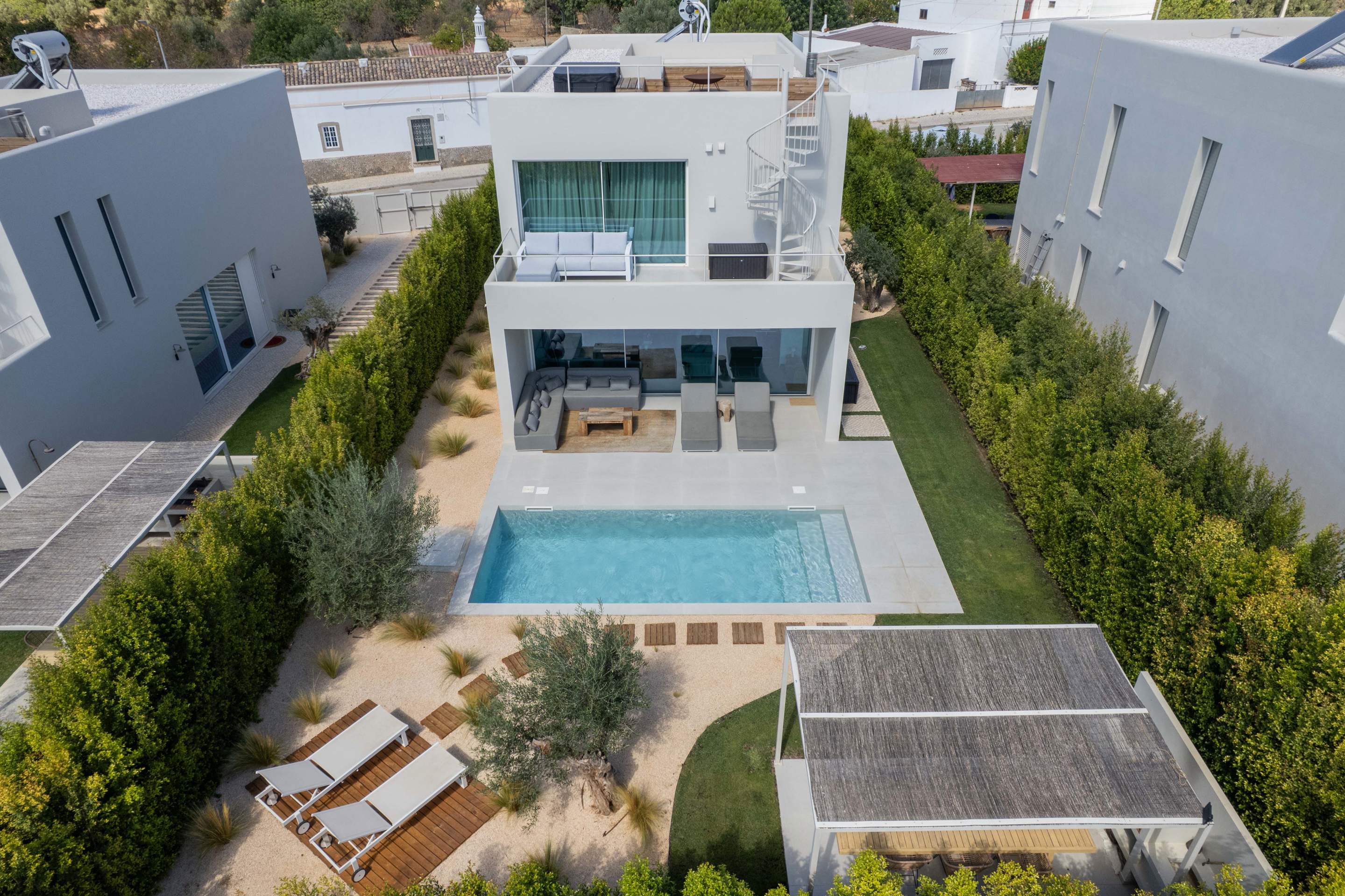 Villa Karrie, 3 bedroom villa in Santa Barbara de Nexe, Algarve
