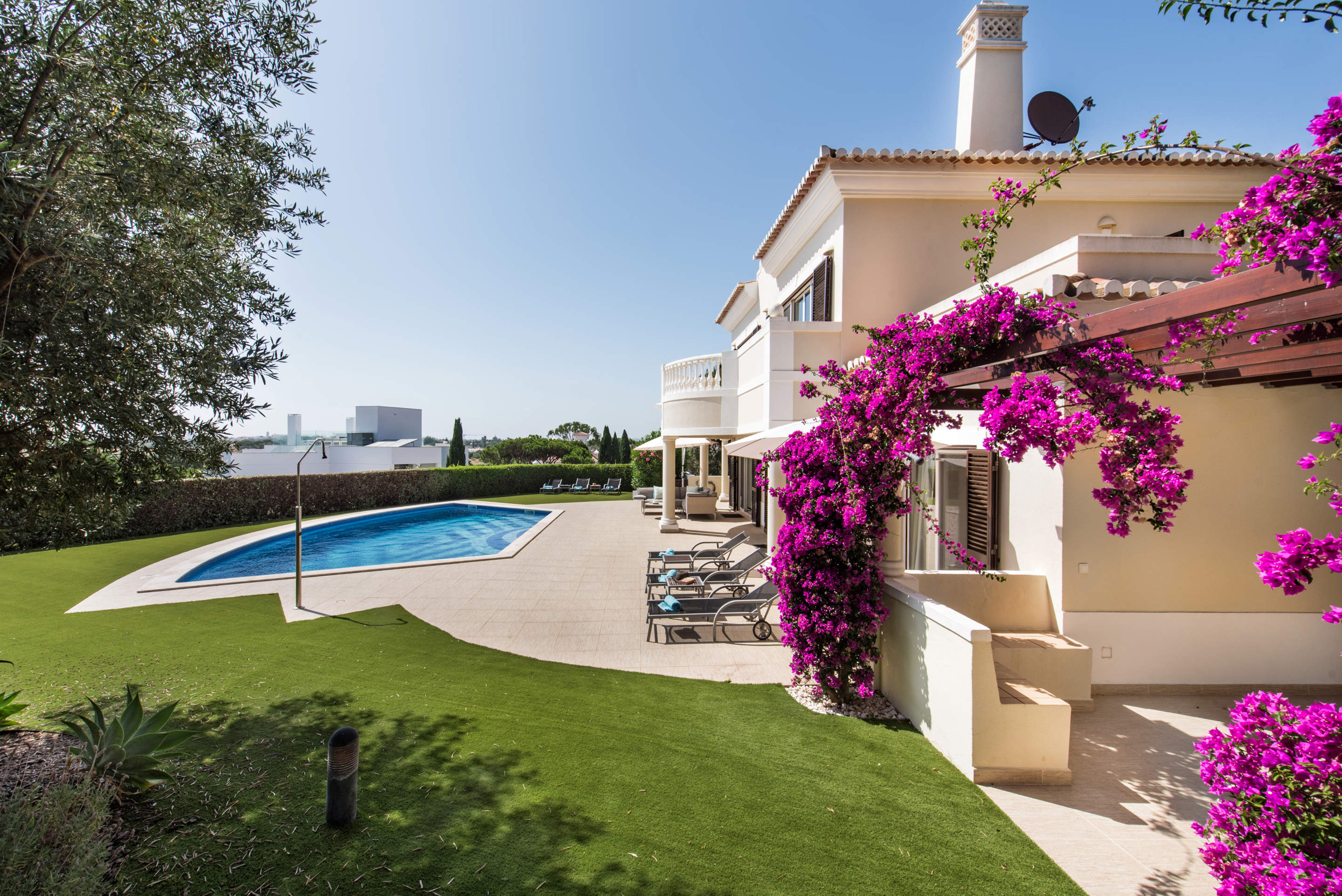 Villa Blue in Vale do Lobo, 5 bedroom villa in Vale do Lobo, Algarve