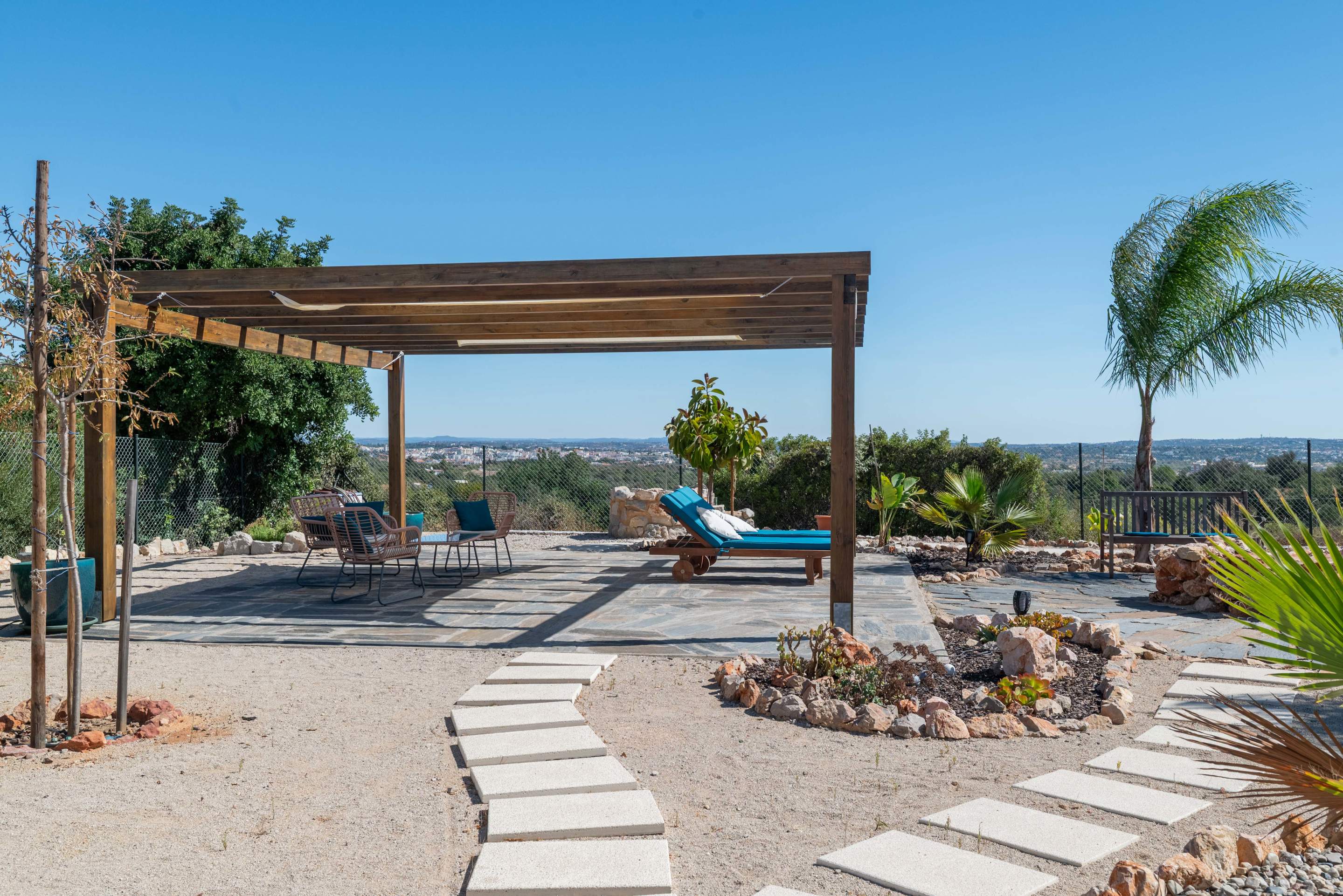 Vila Vista Unica, 4 bedroom villa in Gale, Vale da Parra and Guia, Algarve
