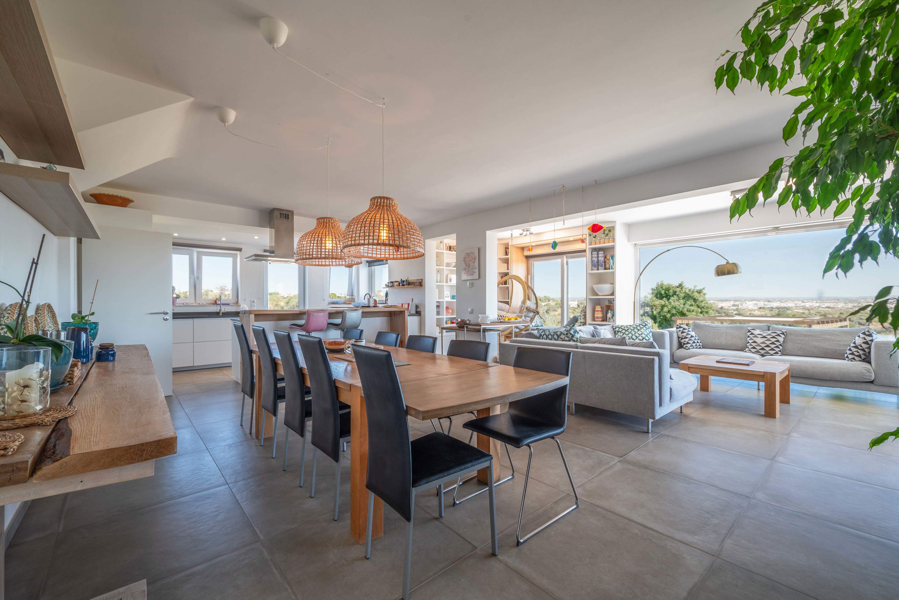 Vila Vista Unica, 4 bedroom villa in Gale, Vale da Parra and Guia, Algarve