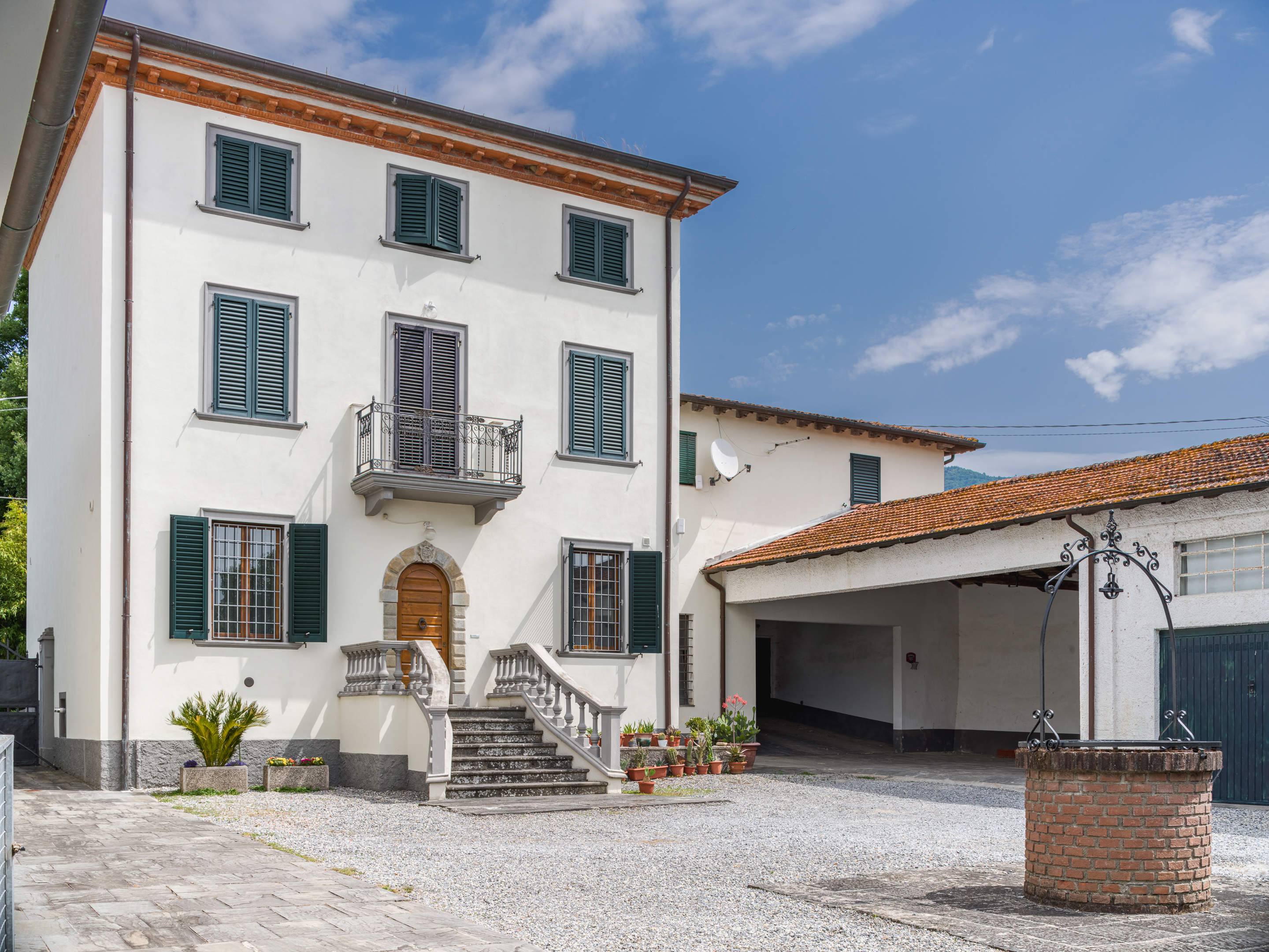 Villa Alberto, 3 bedroom villa in North Tuscany - Pisa & Lucca Area, Tuscany