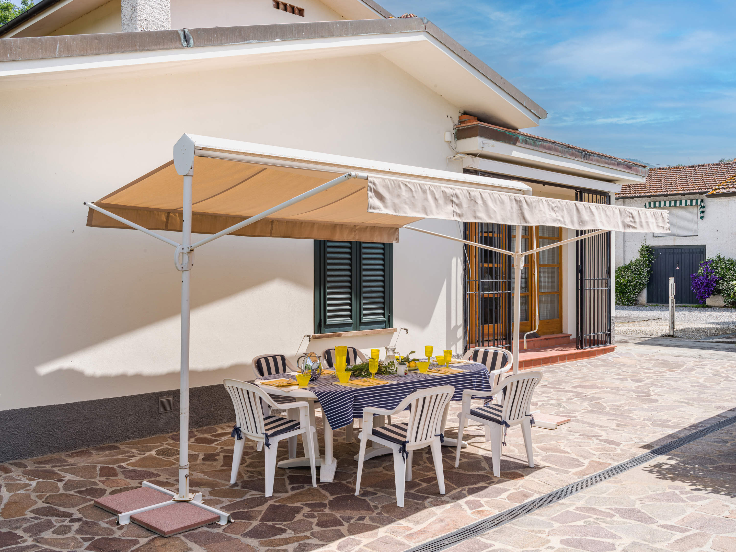 Villa Alberto, 3 bedroom villa in North Tuscany - Pisa & Lucca Area, Tuscany