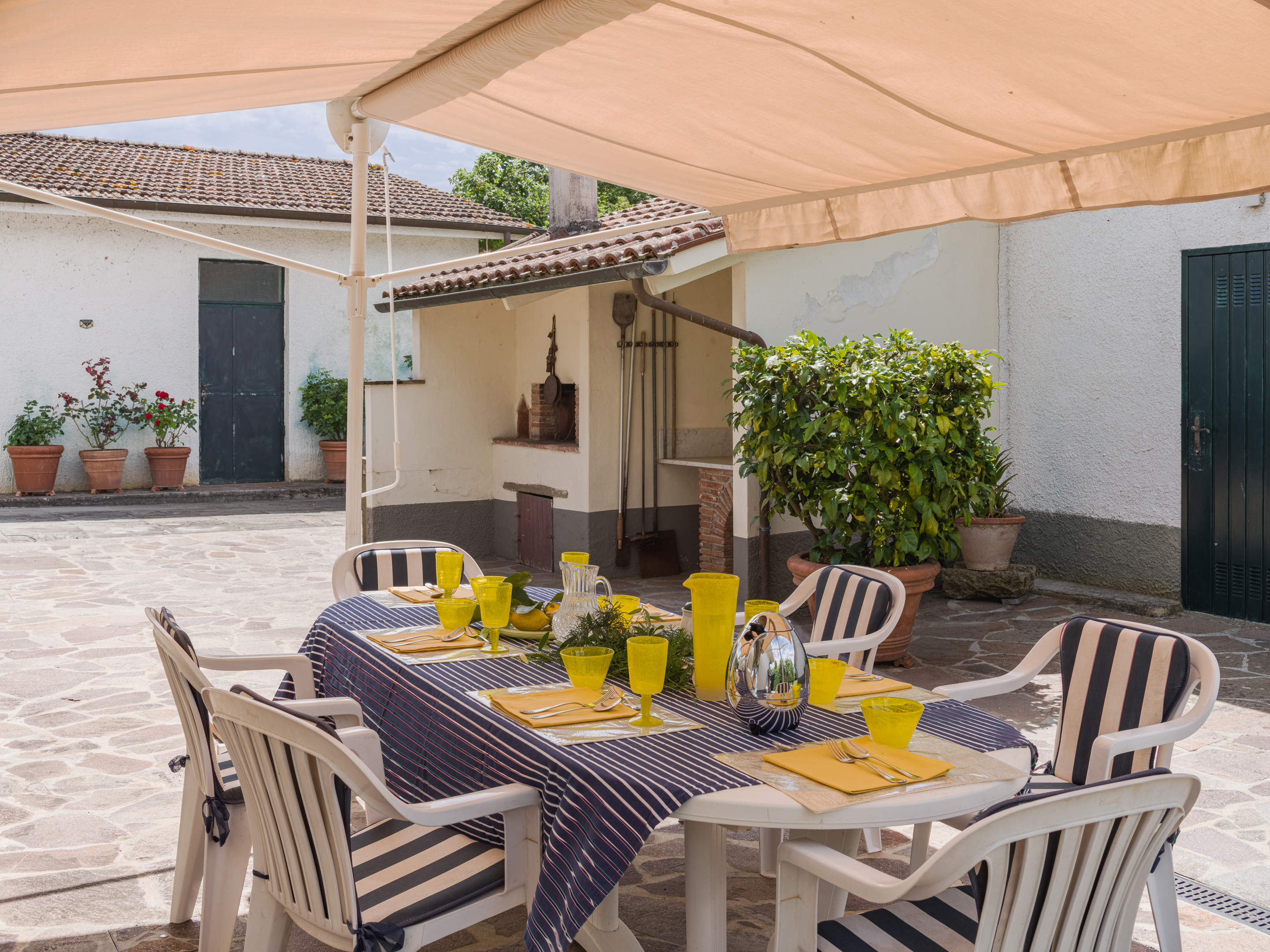Villa Alberto, 3 bedroom villa in North Tuscany - Pisa & Lucca Area, Tuscany