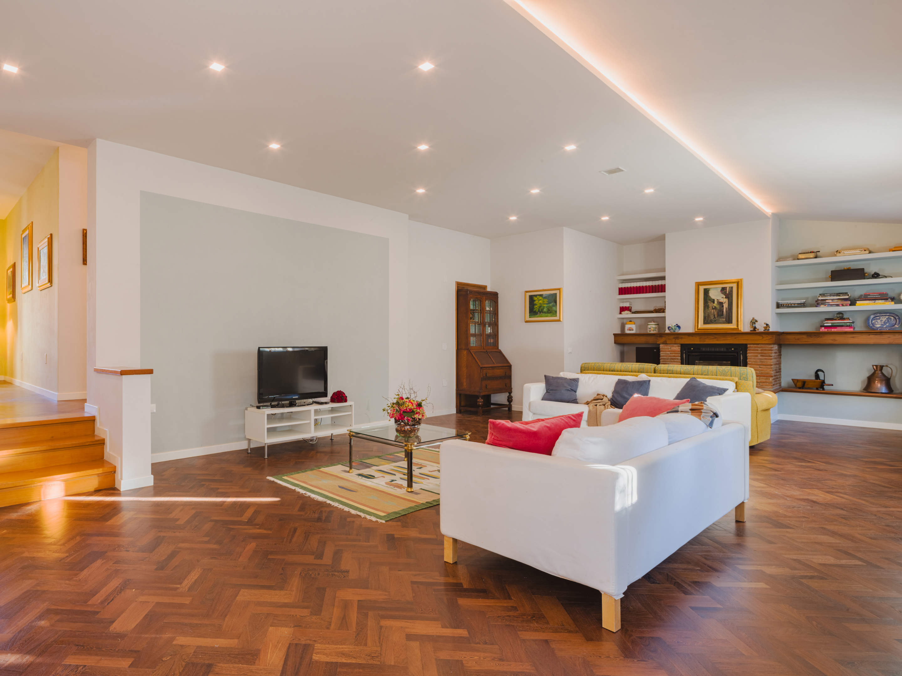 Villa Alberto, 3 bedroom villa in North Tuscany - Pisa & Lucca Area, Tuscany