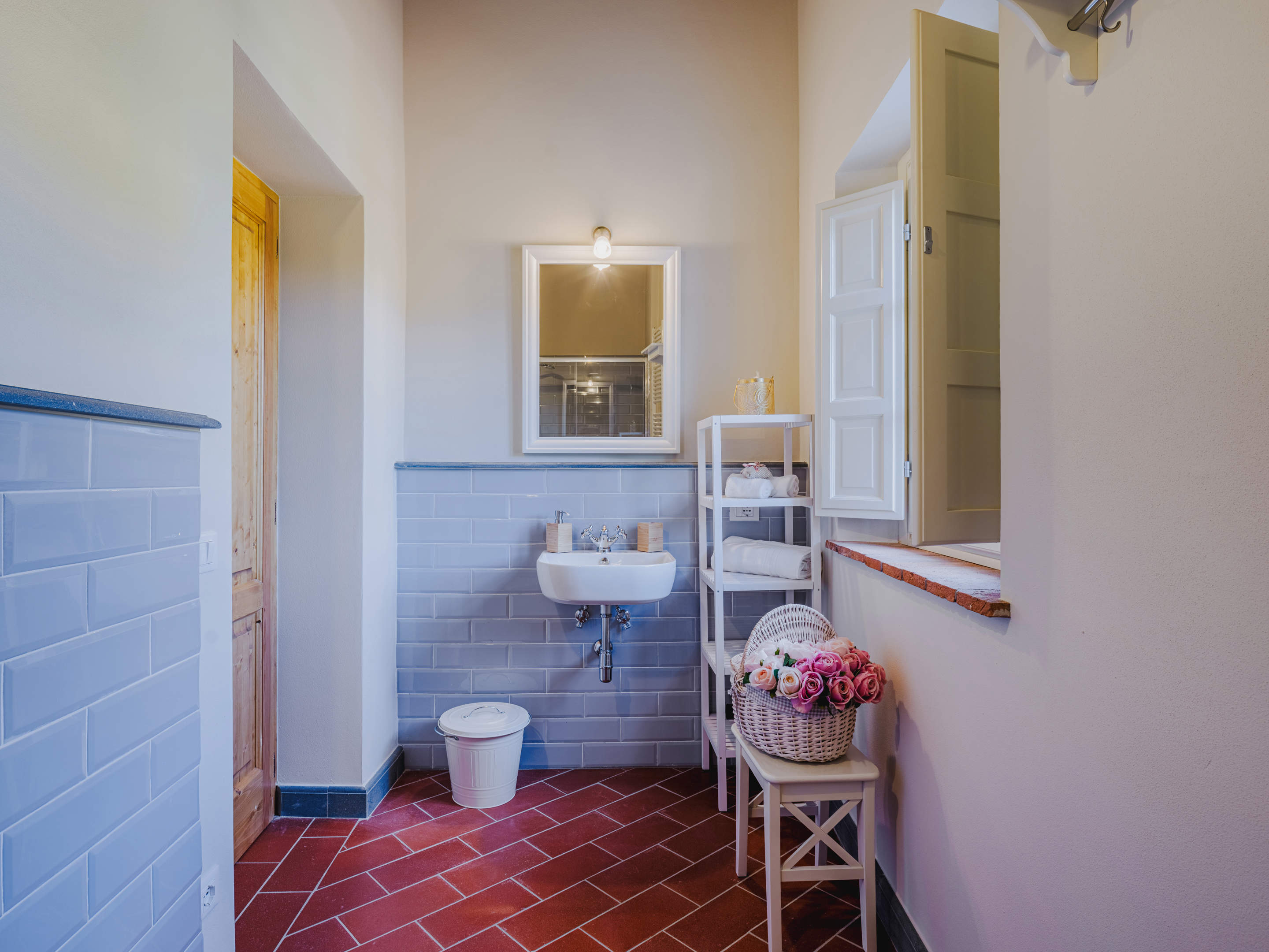 Casale Valentino, 3 bedroom villa in North Tuscany - Pisa & Lucca Area, Tuscany