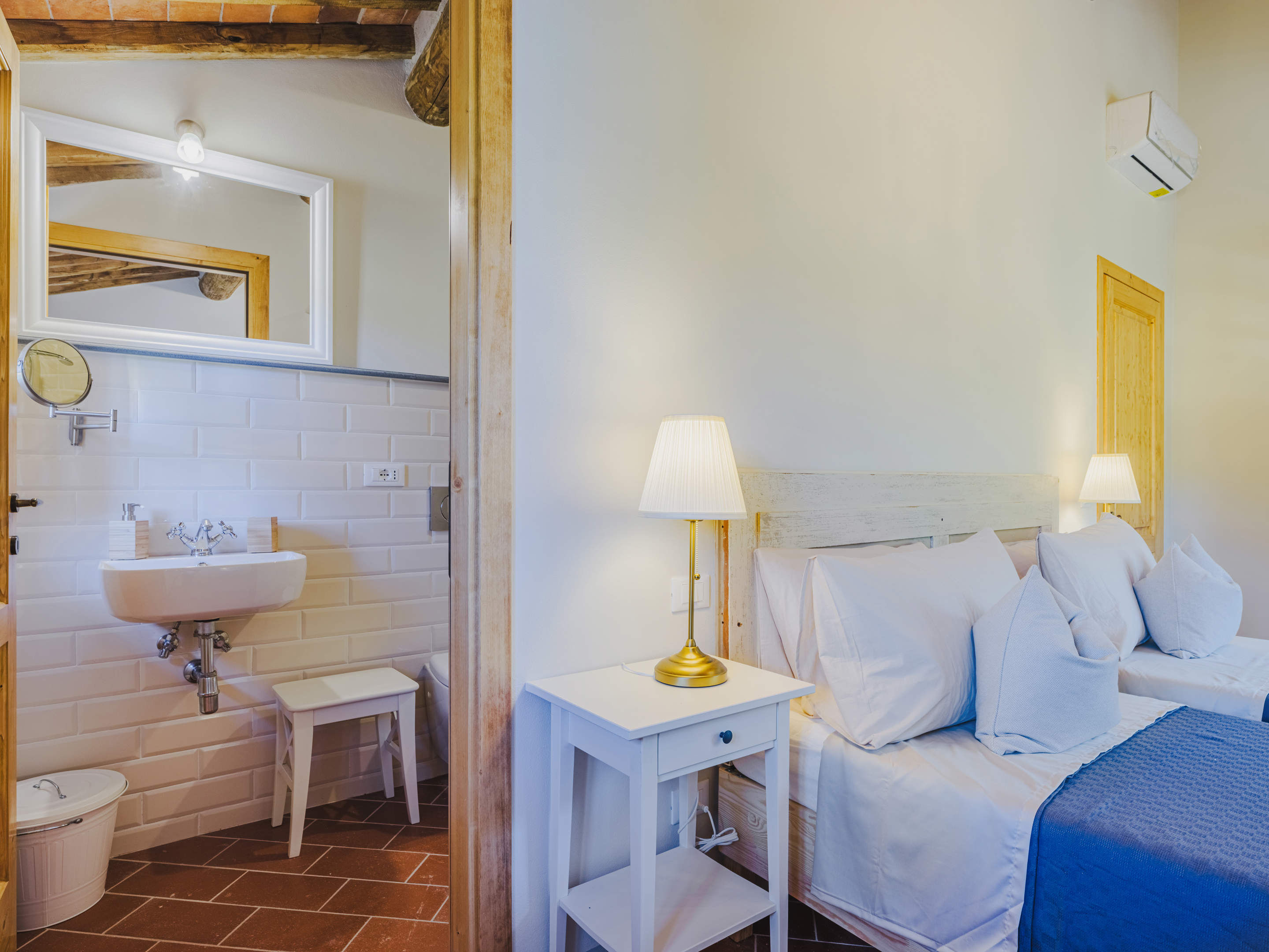 Casale Valentino, 3 bedroom villa in North Tuscany - Pisa & Lucca Area, Tuscany