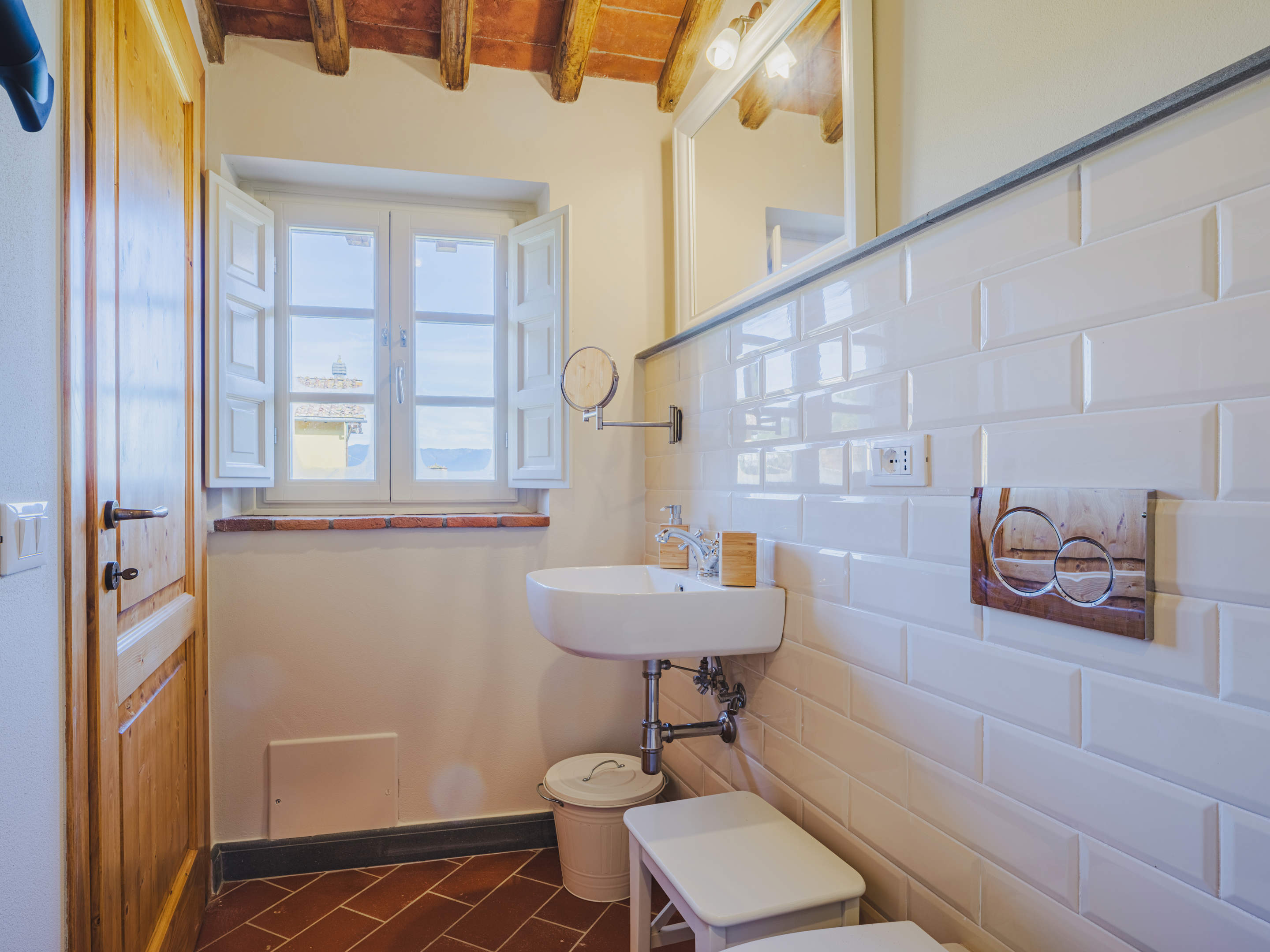 Casale Valentino, 3 bedroom villa in North Tuscany - Pisa & Lucca Area, Tuscany