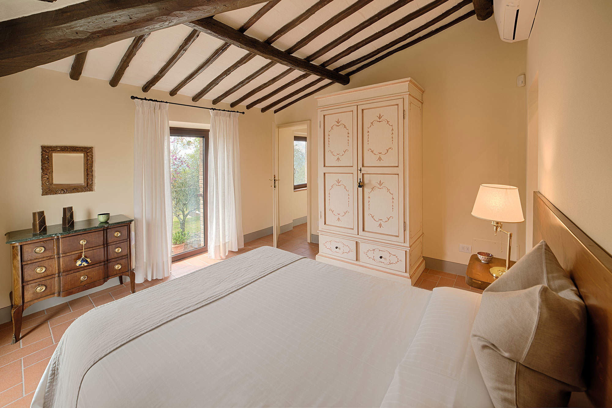 Villa Monica  4 Persons, 2 bedroom villa in Chianti & Countryside, Tuscany
