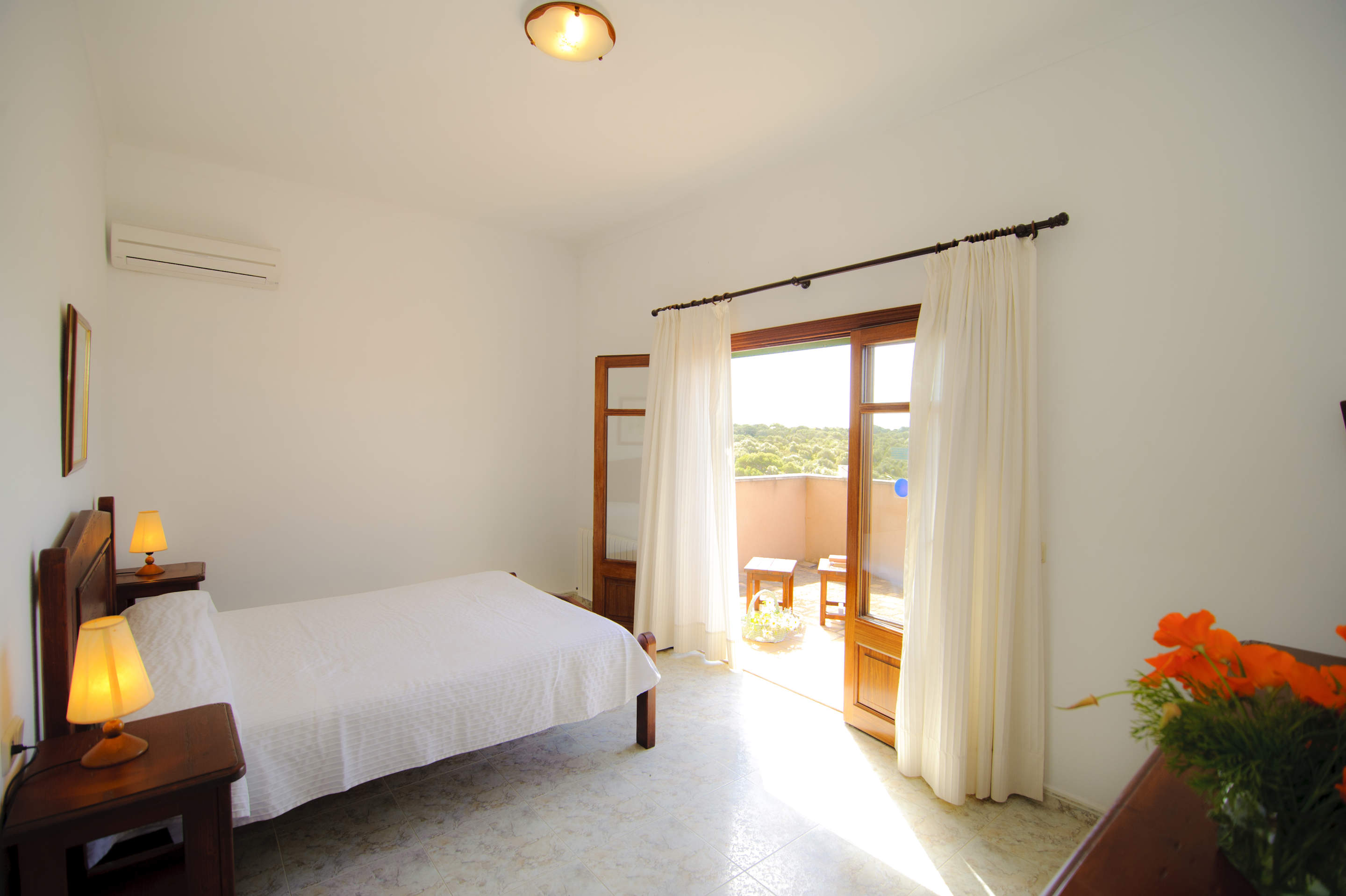 Pleta de sa Punta, 4 bedroom villa in Cala d'Or , Majorca