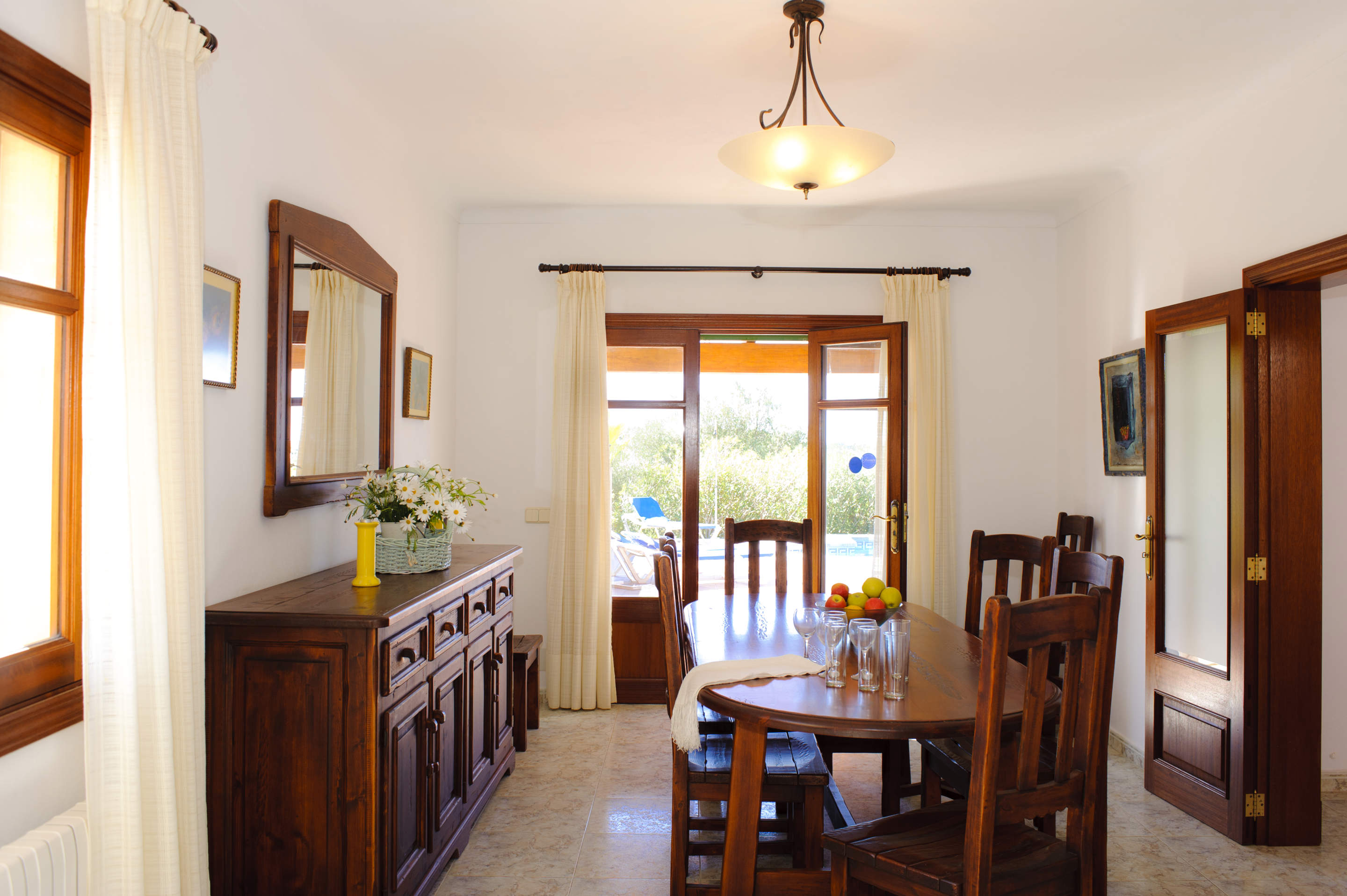 Pleta de sa Punta, 4 bedroom villa in Cala d'Or , Majorca