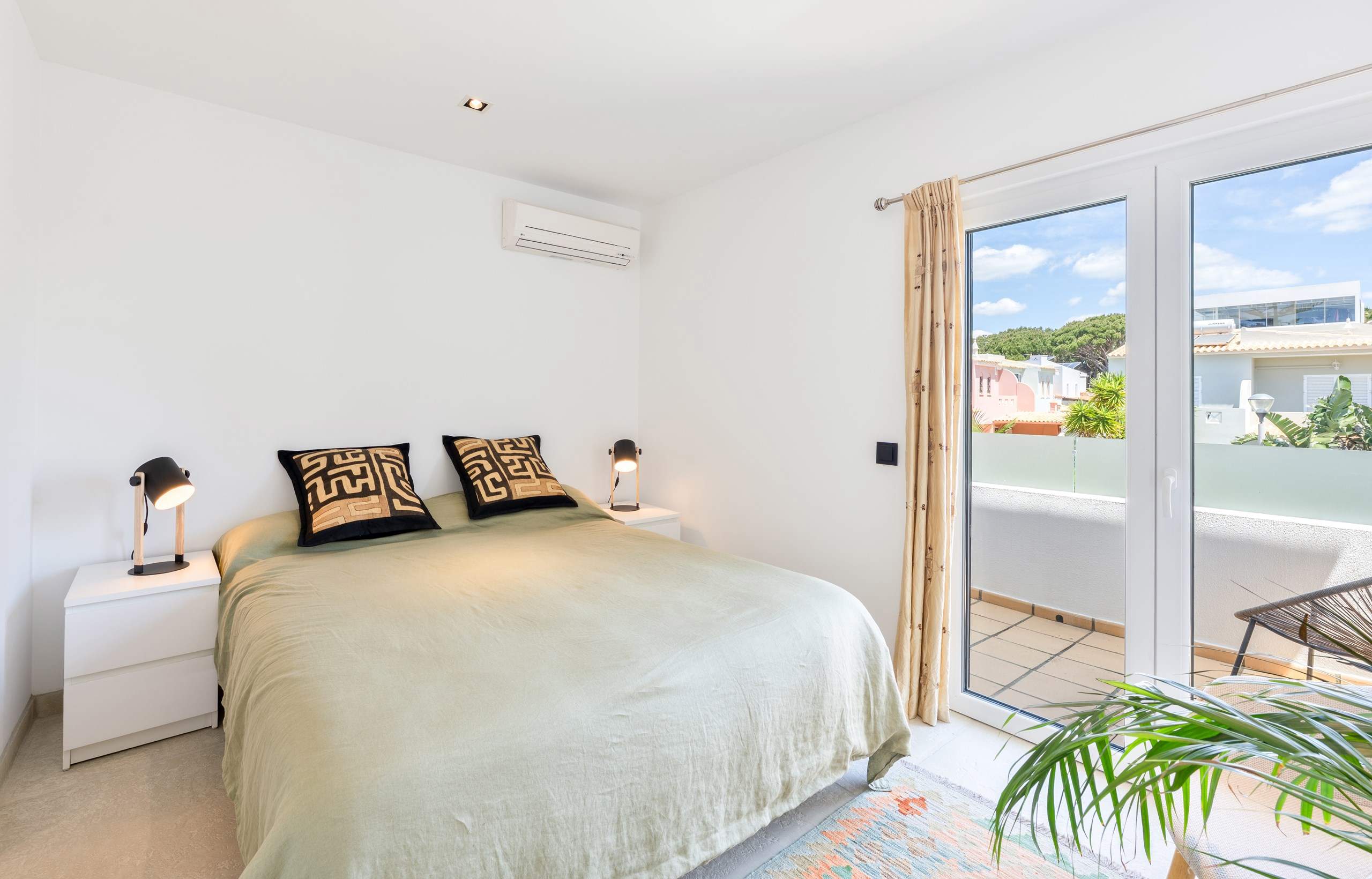 Villa Lua, 4 bedroom villa in Vilamoura Area, Algarve