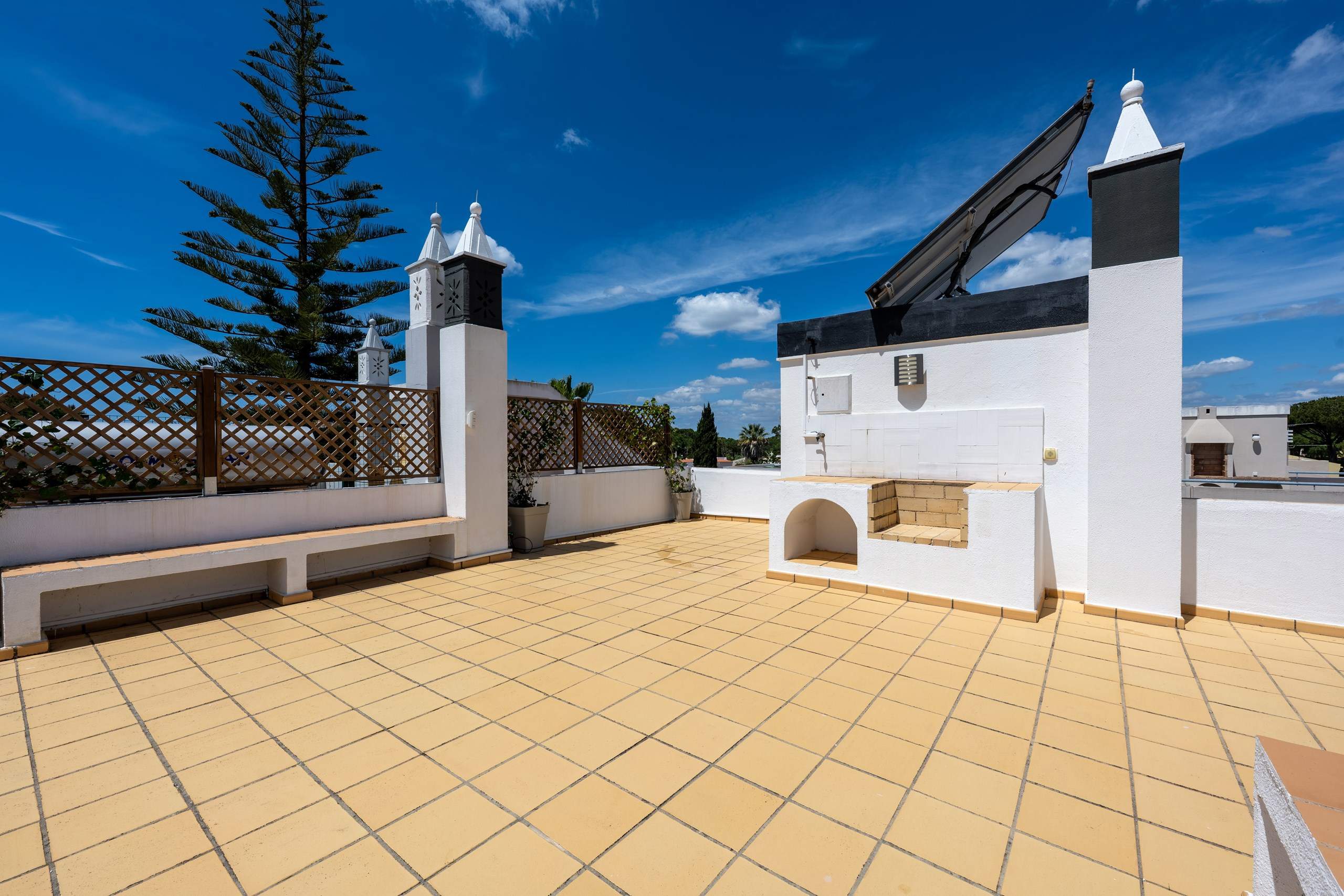 Villa Lua, 4 bedroom villa in Vilamoura Area, Algarve