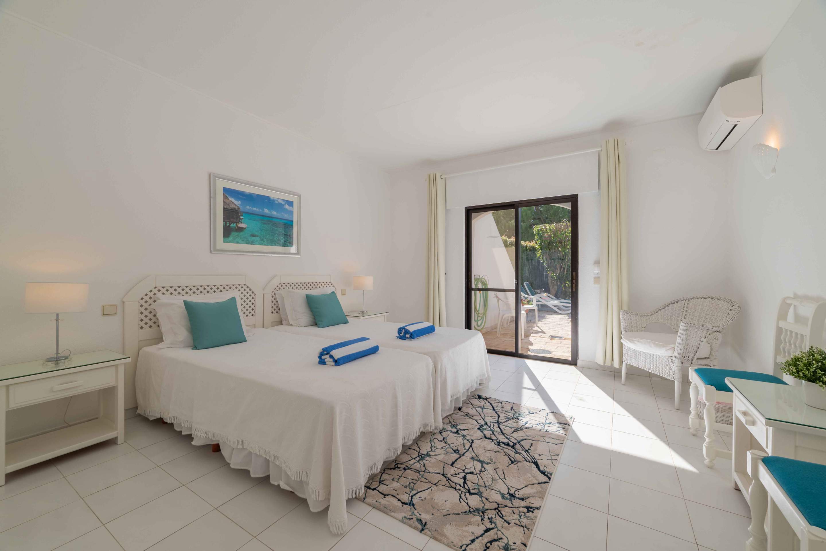 Jasmine Villa, 2 bedroom villa in Dunas Douradas, Algarve