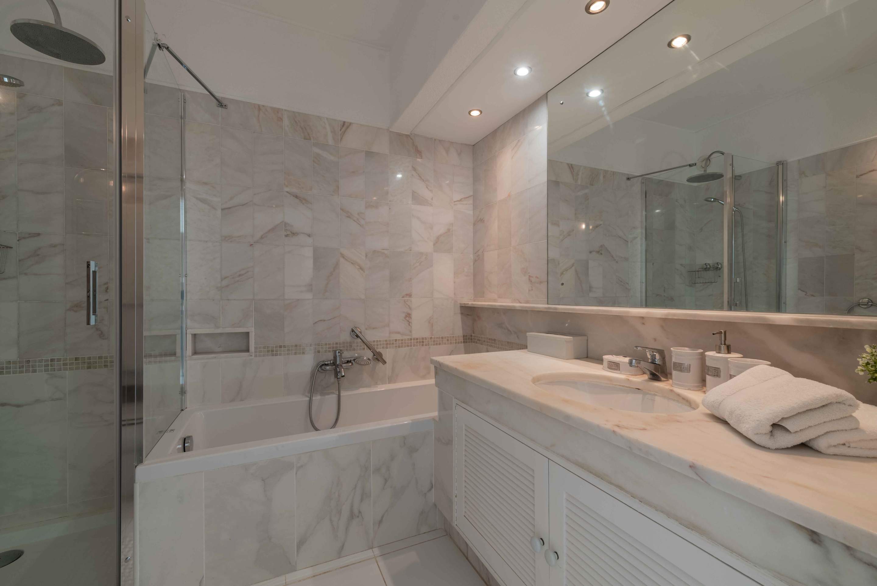 Jasmine Villa, 2 bedroom villa in Dunas Douradas, Algarve