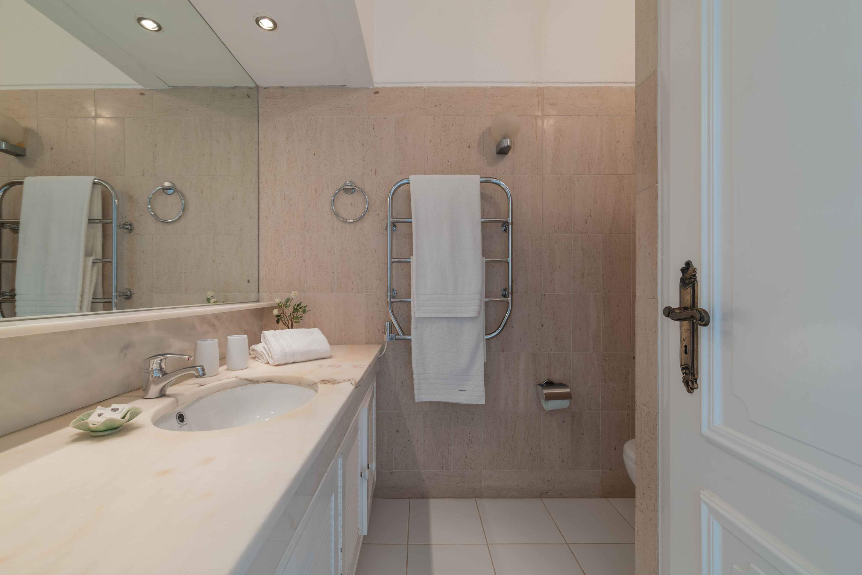 Jasmine Villa, 2 bedroom villa in Dunas Douradas, Algarve