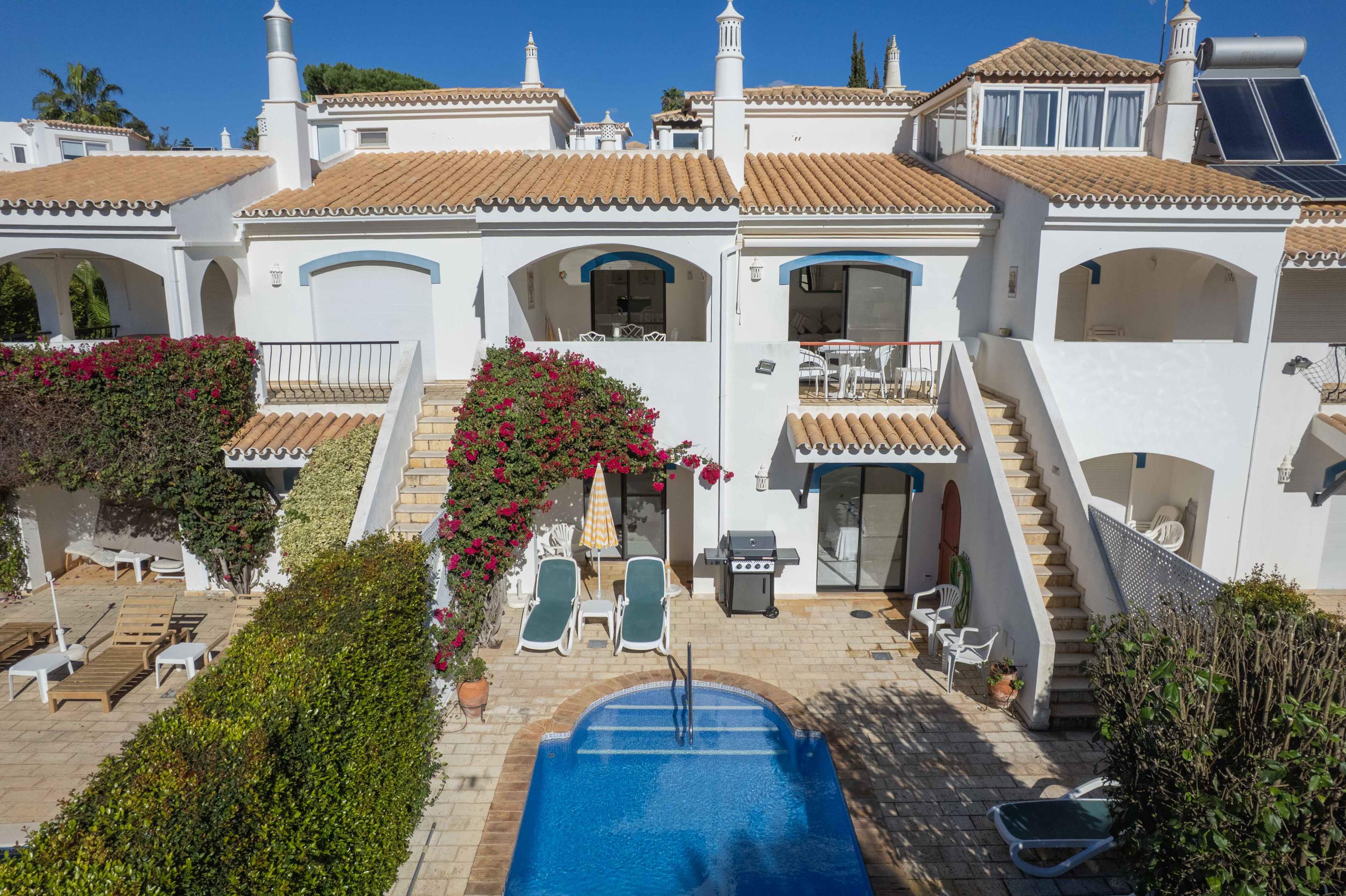 Jasmine Villa, 2 bedroom villa in Dunas Douradas, Algarve