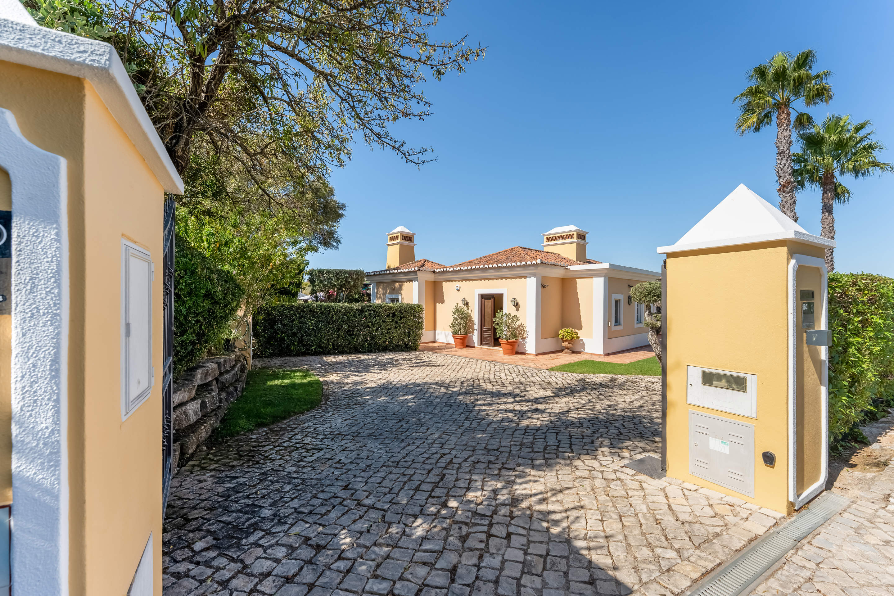 Casa Serena, 3 bedroom villa in Almancil, Algarve