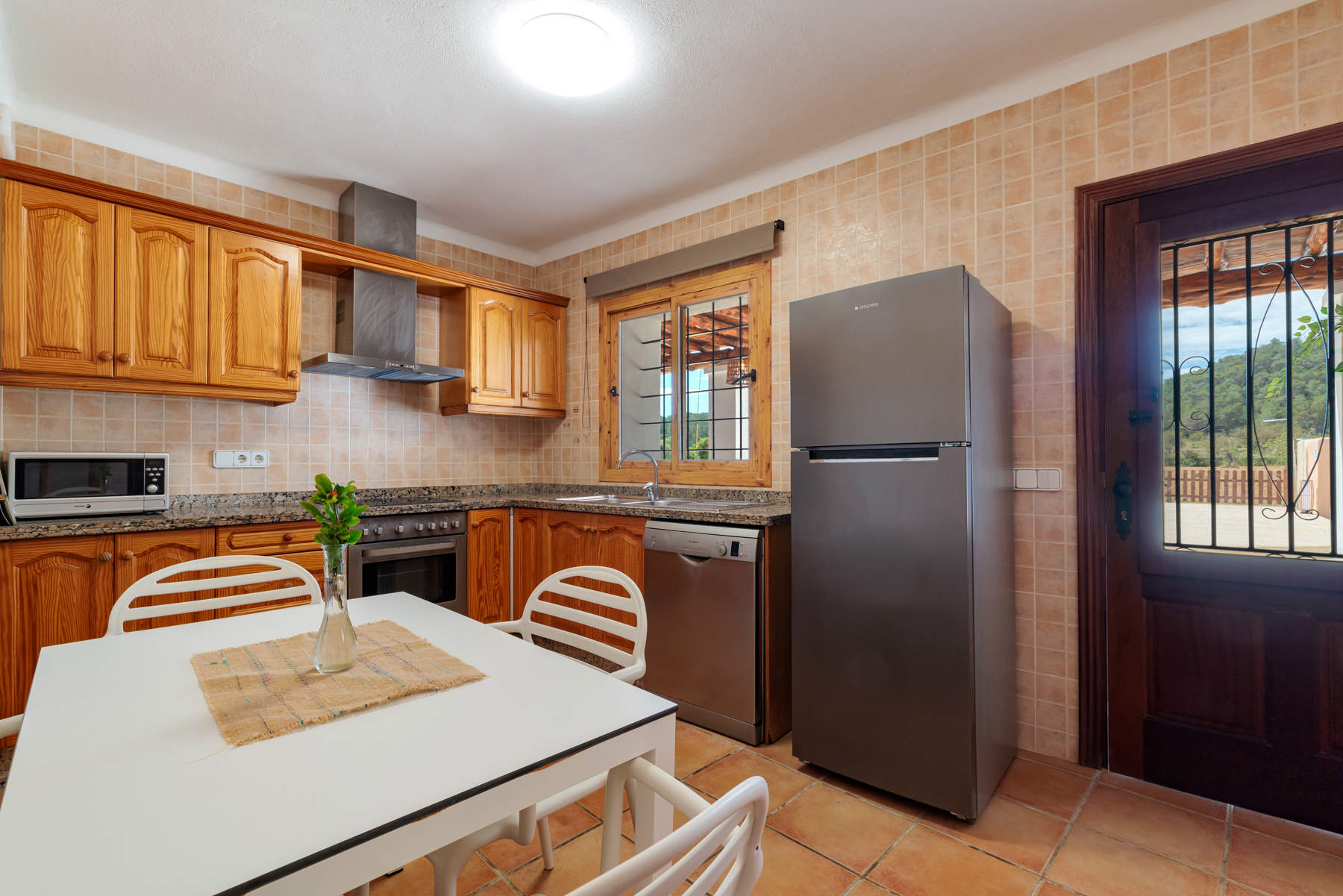 Villa Los Naranjos, 3 bedroom villa in East Coast, Ibiza