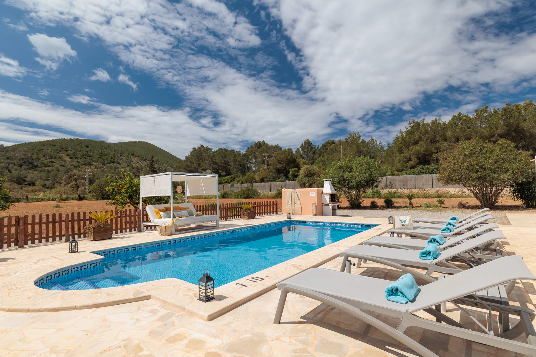Villa Los Naranjos, 3 bedroom villa in East Coast, Ibiza