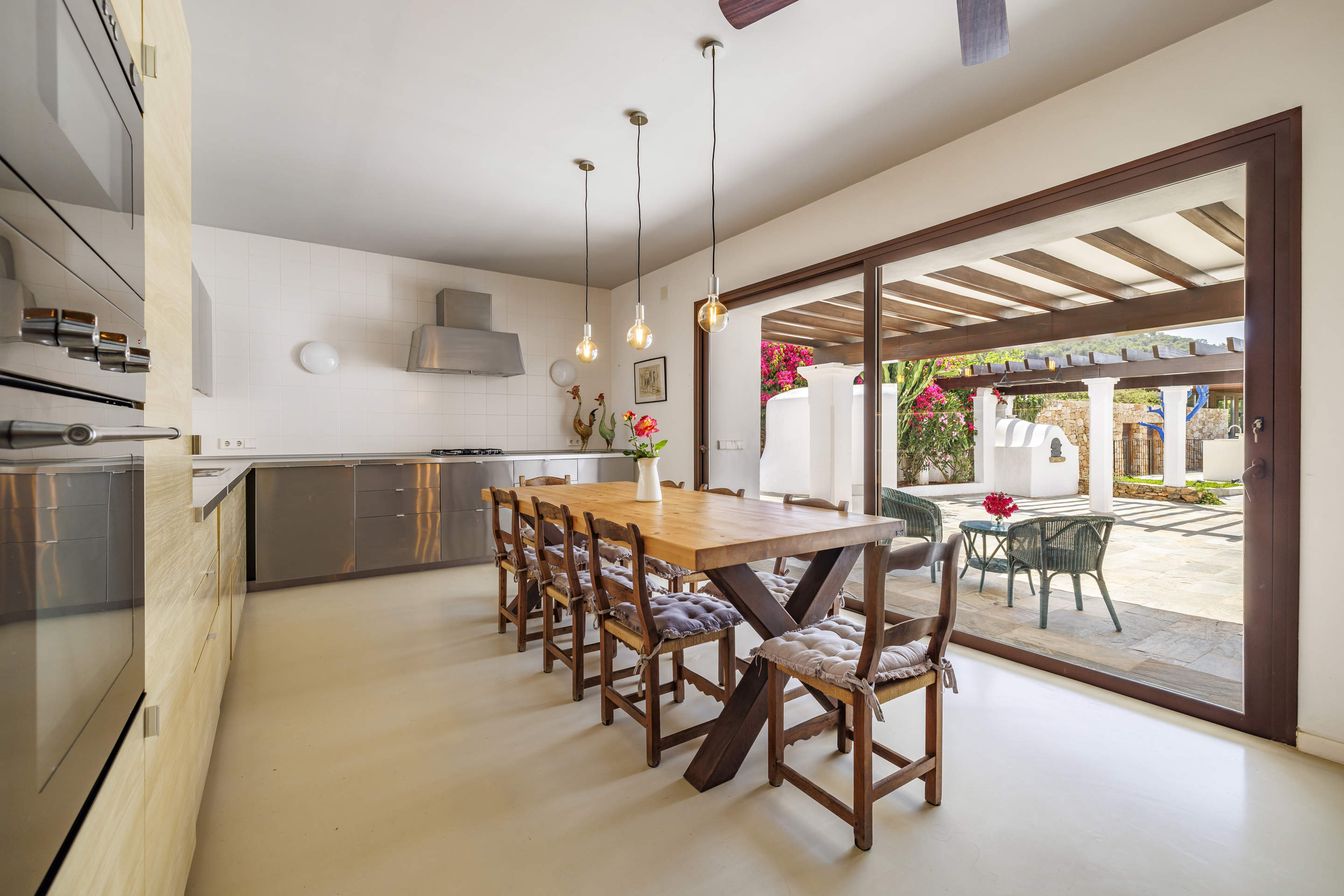 Casa San Carlos, 4 bedroom villa in Inland Villages &  North Coast, Ibiza