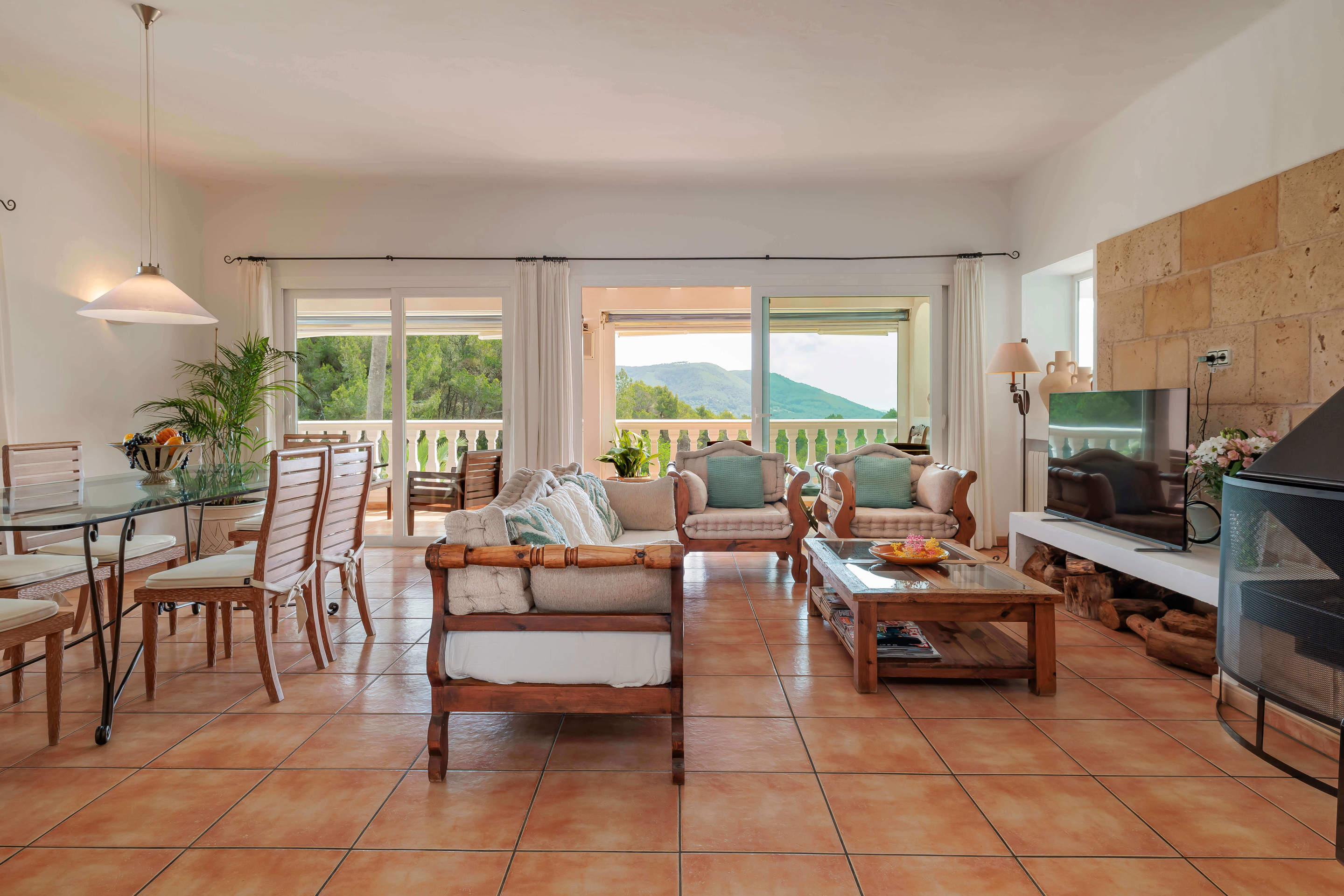 Casa De Dalt, 3 bedroom villa in Inland Villages &  North Coast, Ibiza