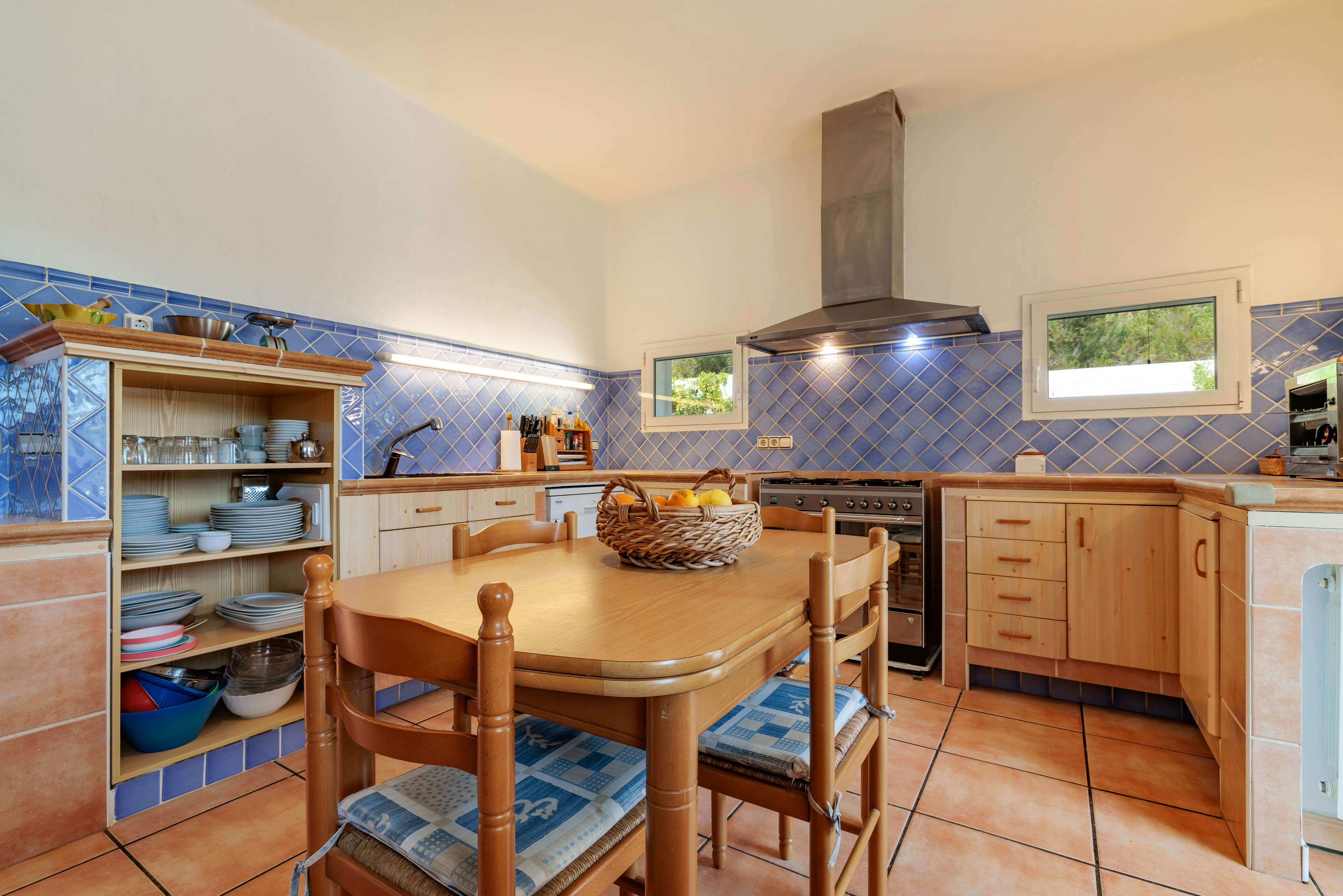 Casa De Dalt, 3 bedroom villa in Inland Villages &  North Coast, Ibiza