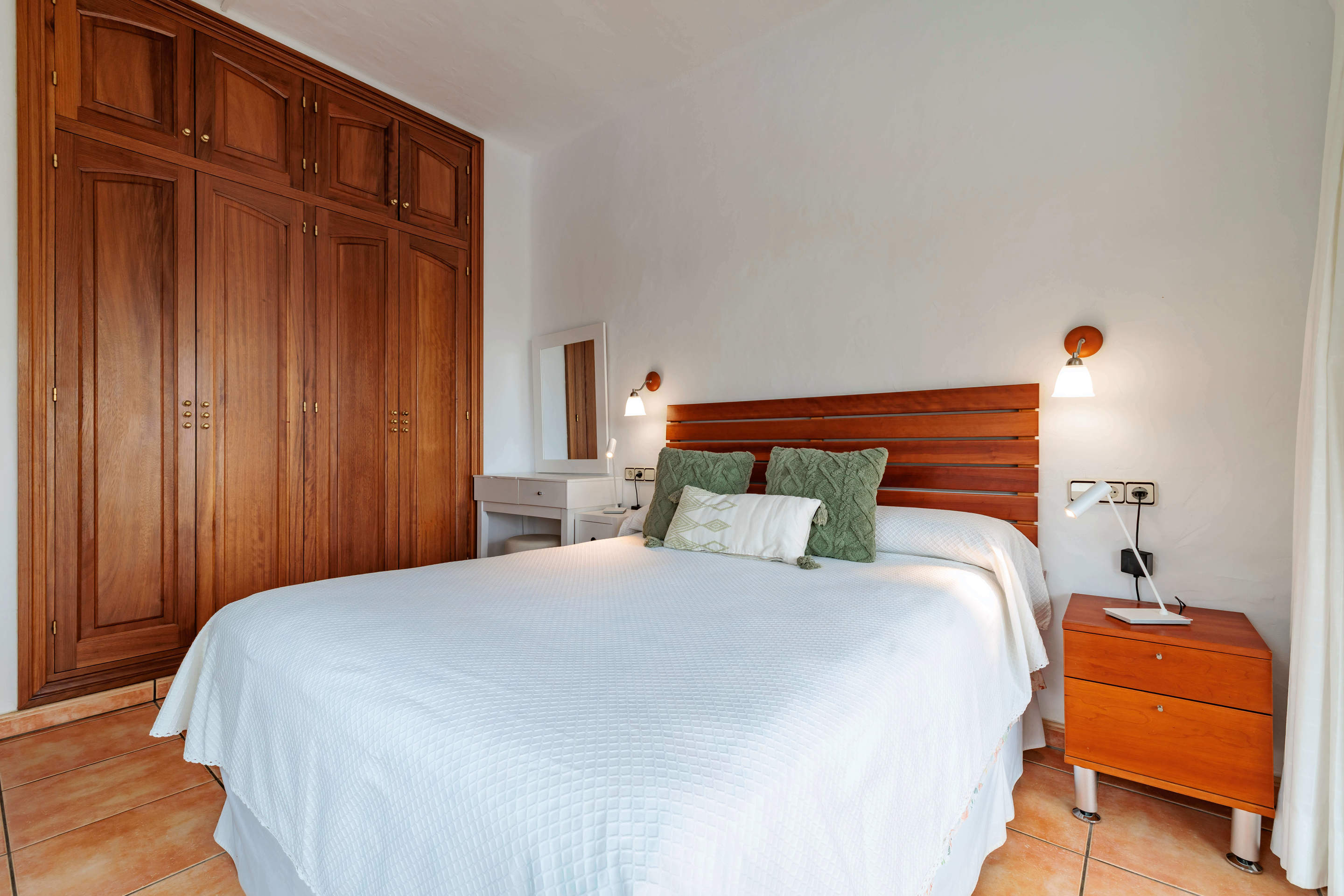 Casa De Dalt, 3 bedroom villa in Inland Villages &  North Coast, Ibiza