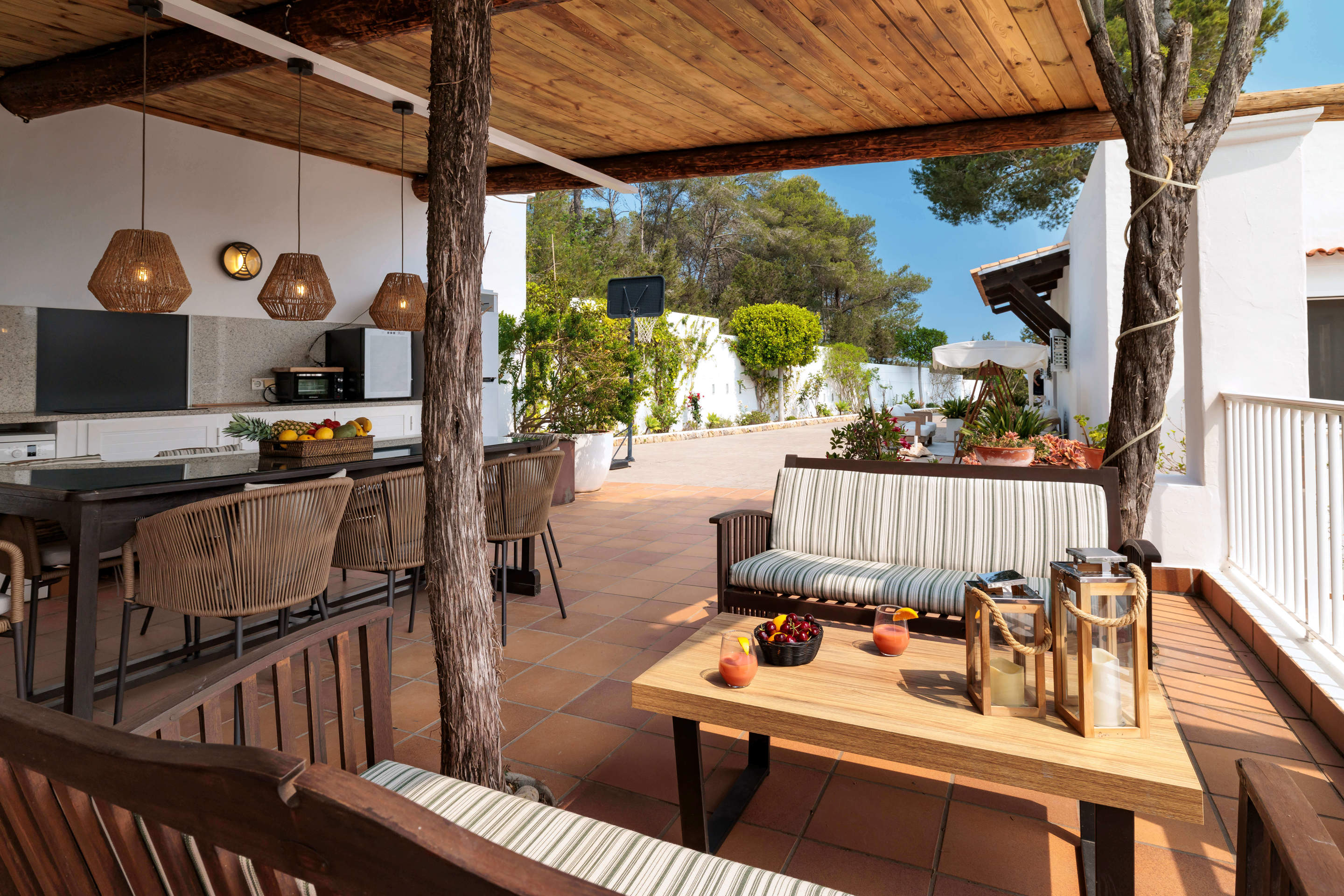 Casa De Dalt, 3 bedroom villa in Inland Villages &  North Coast, Ibiza
