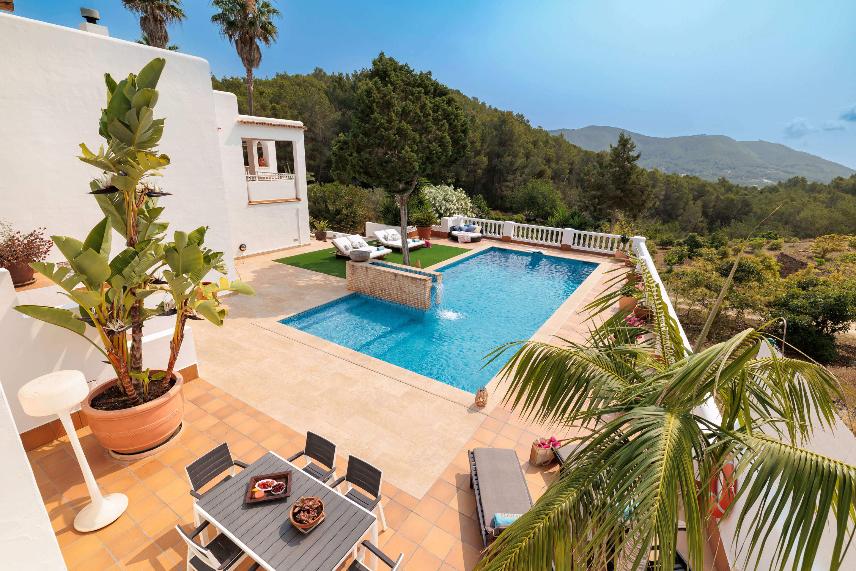 Casa De Dalt, 3 bedroom villa in Inland Villages &  North Coast, Ibiza