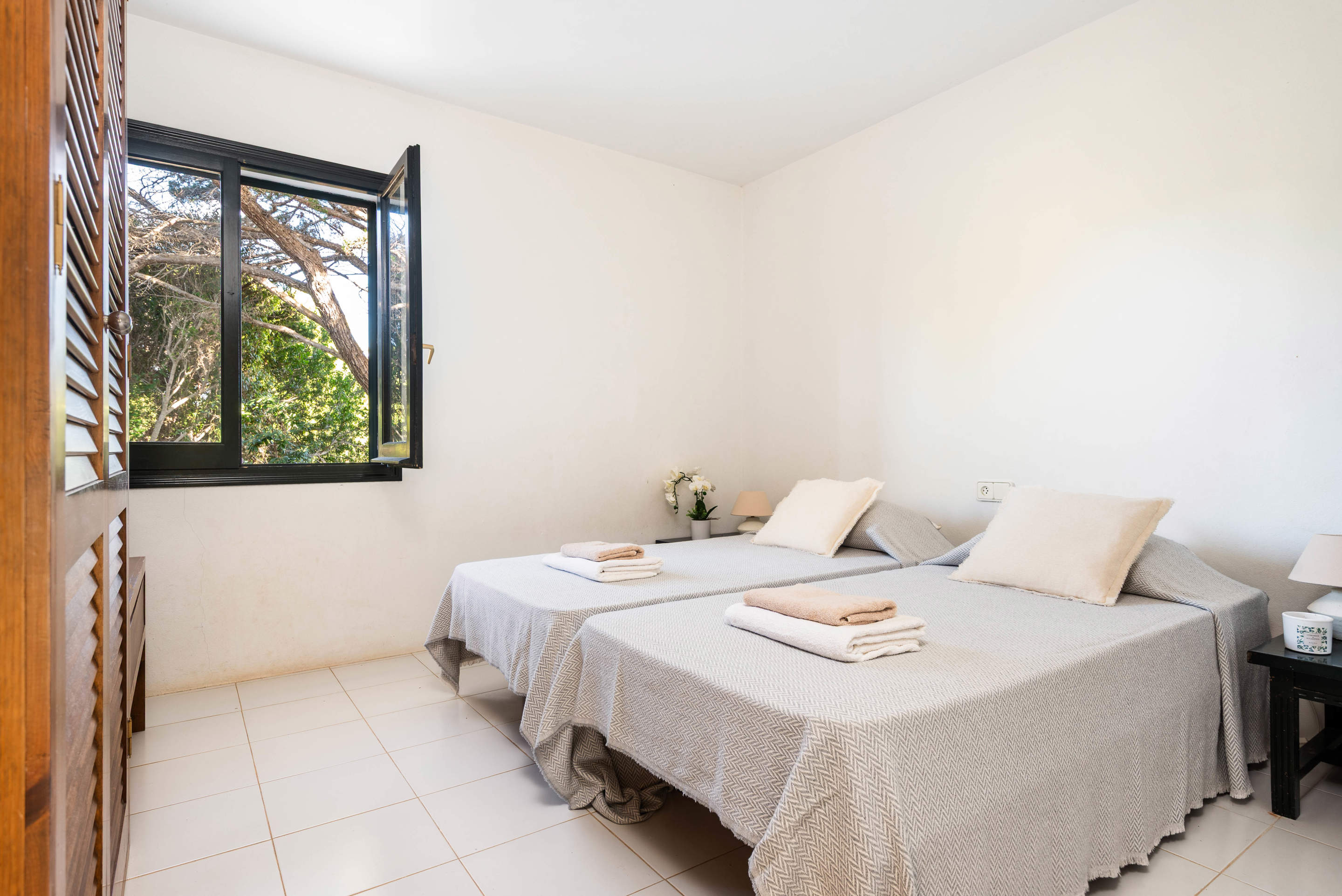 Es Gallinot, 4 bedroom villa in Mahon, San Luis & South East, Menorca