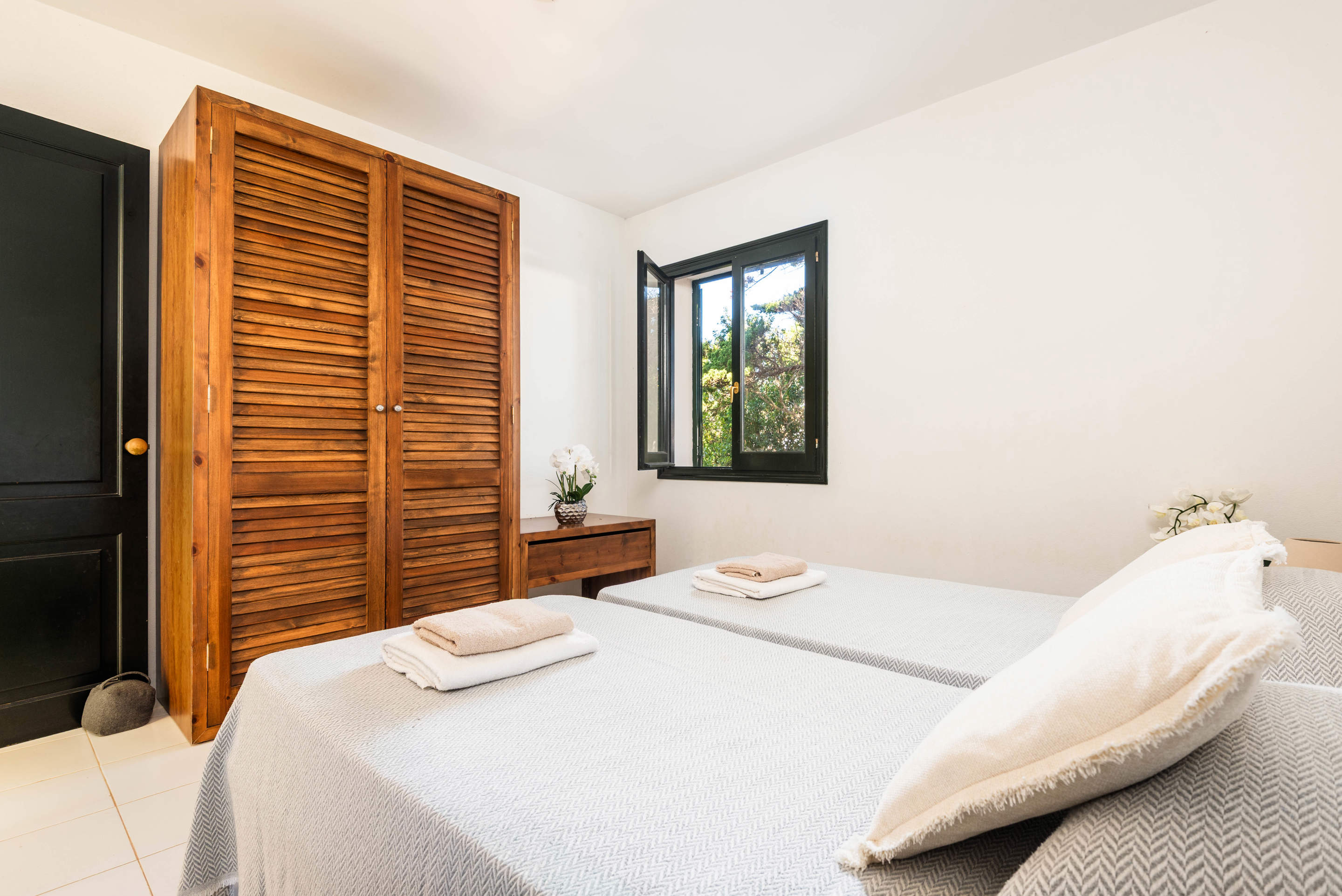 Es Gallinot, 4 bedroom villa in Mahon, San Luis & South East, Menorca