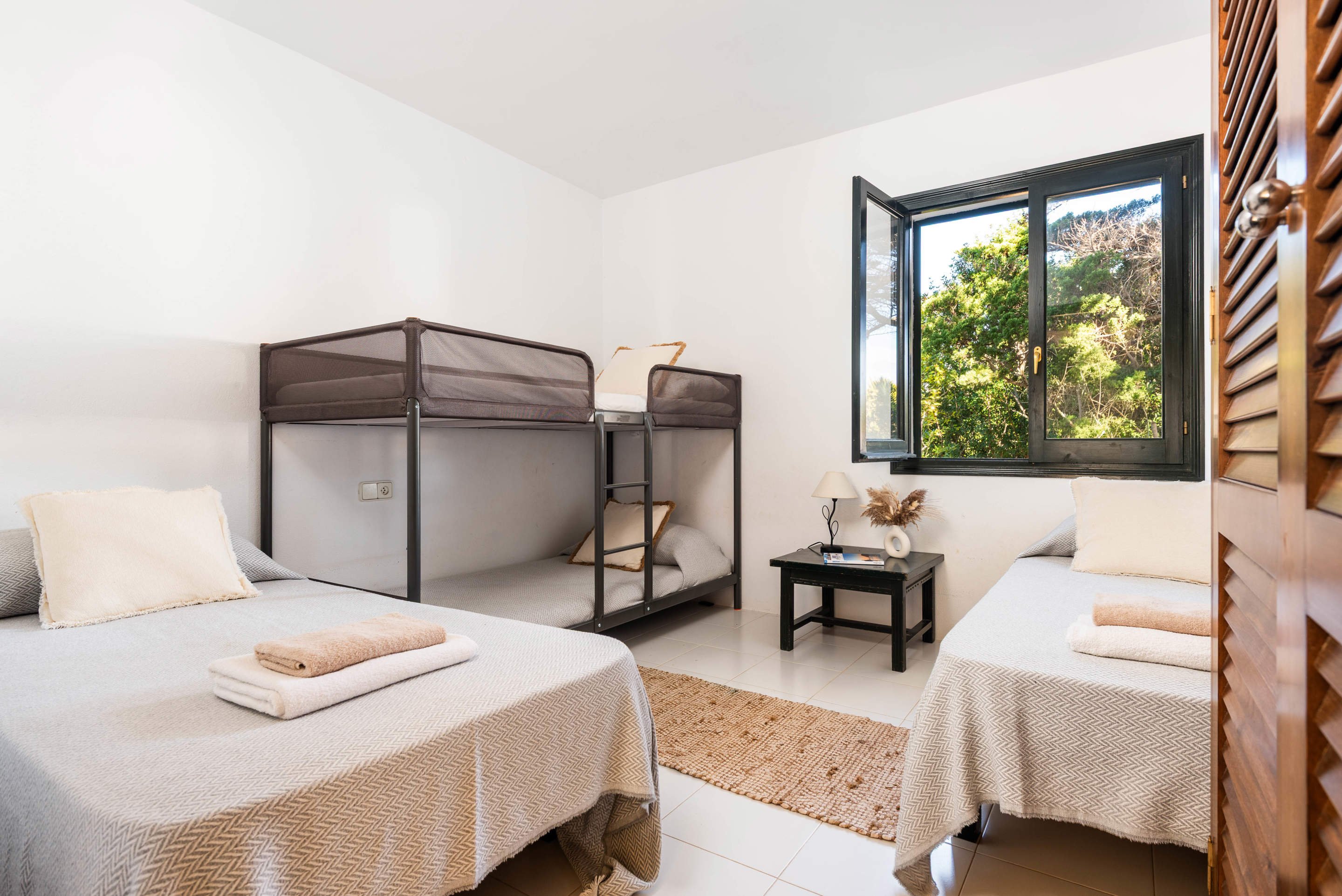 Es Gallinot, 4 bedroom villa in Mahon, San Luis & South East, Menorca