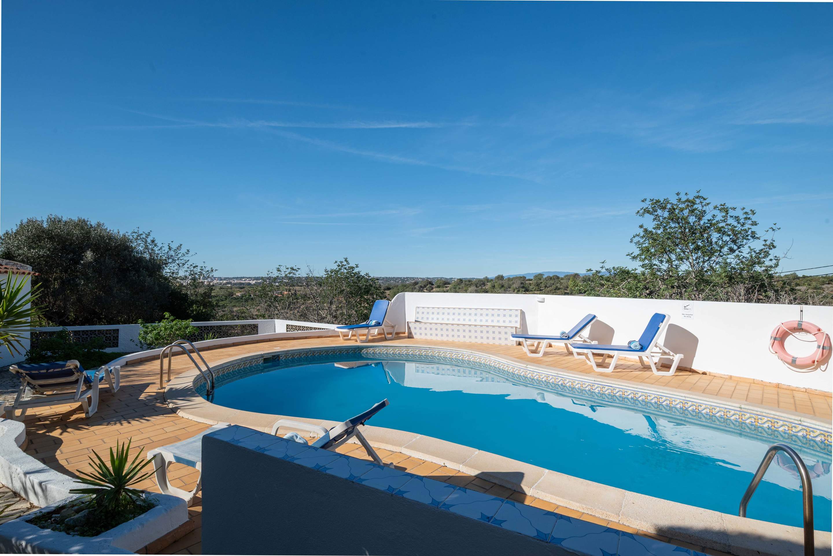 Villa Belcarina, 4 bedroom villa in Gale, Vale da Parra and Guia, Algarve
