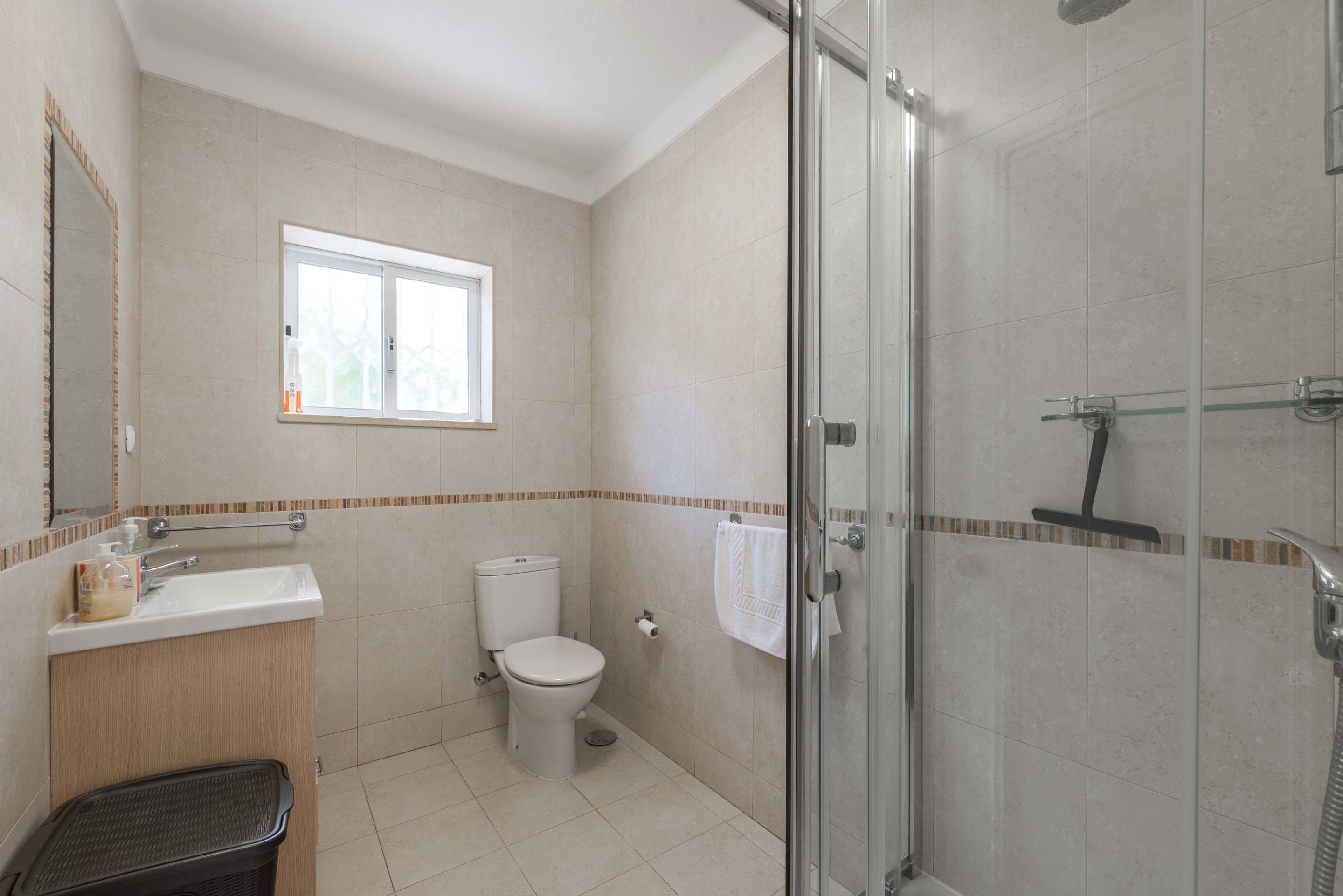 Villa Belcarina, 4 bedroom villa in Gale, Vale da Parra and Guia, Algarve