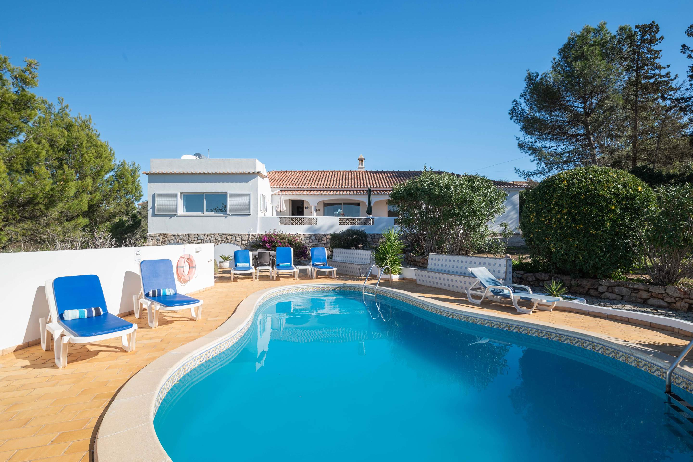 Villa Belcarina, 4 bedroom villa in Gale, Vale da Parra and Guia, Algarve