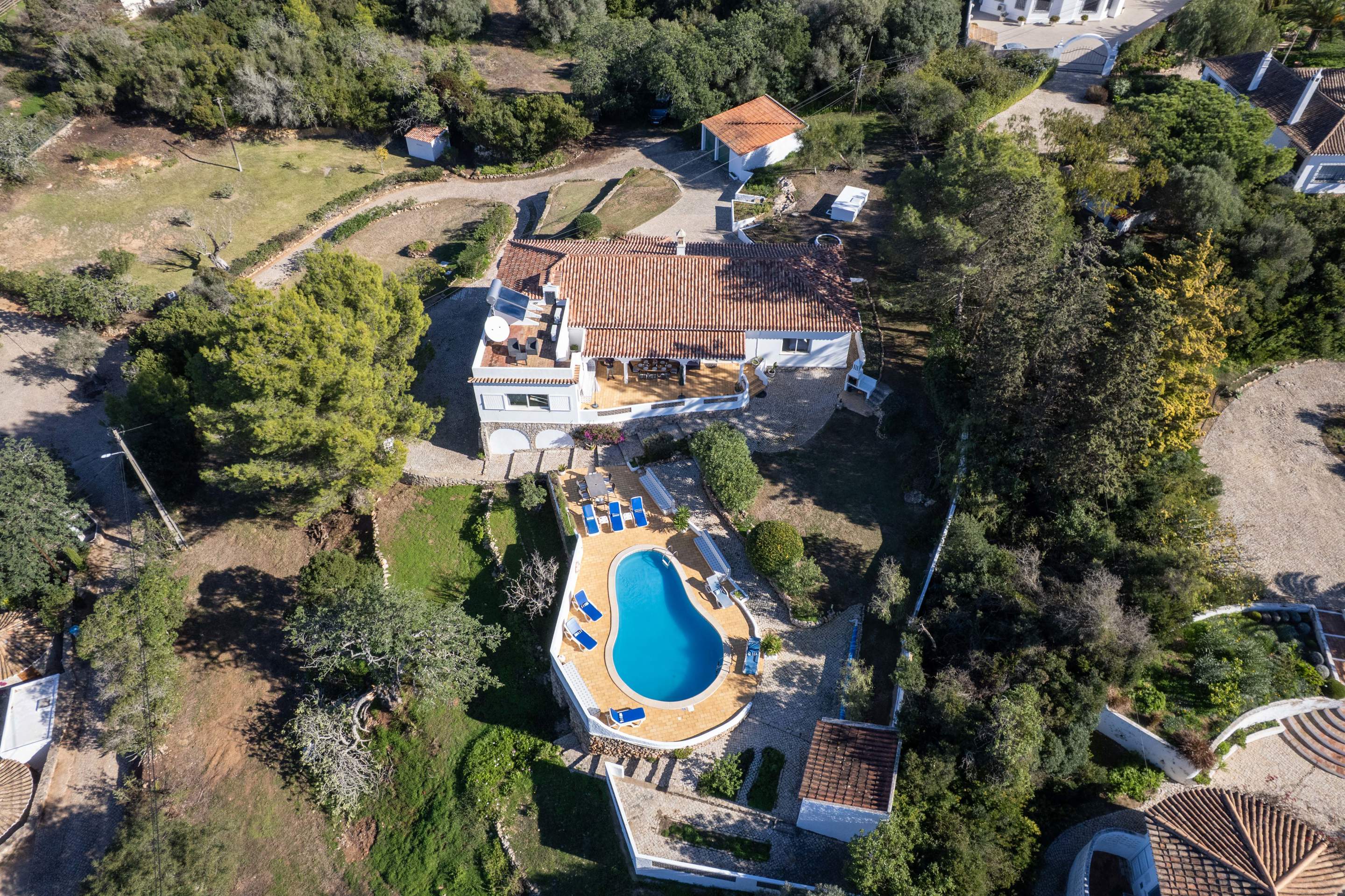 Villa Belcarina, 4 bedroom villa in Gale, Vale da Parra and Guia, Algarve